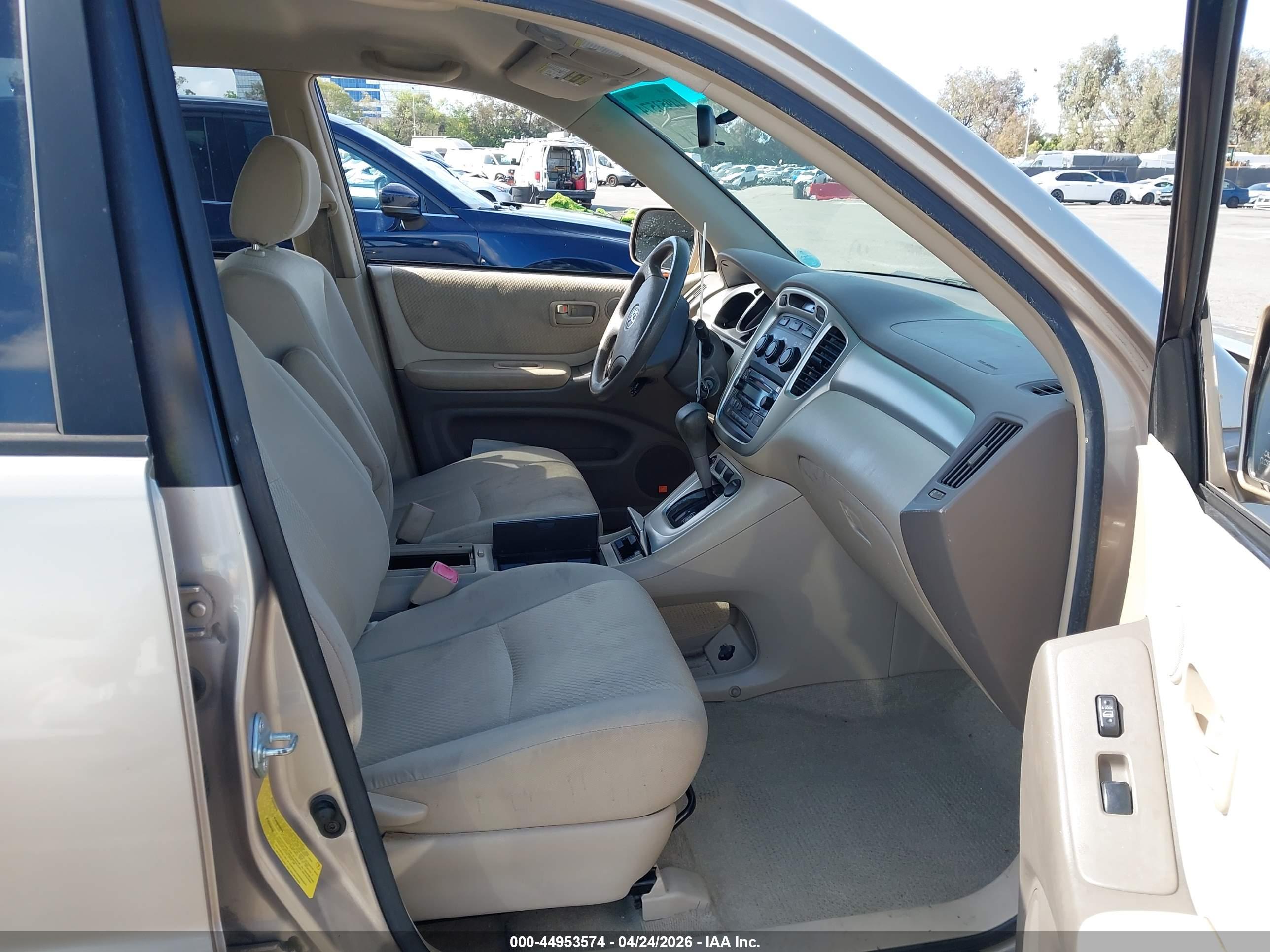 TOYOTA HIGHLANDER image 5