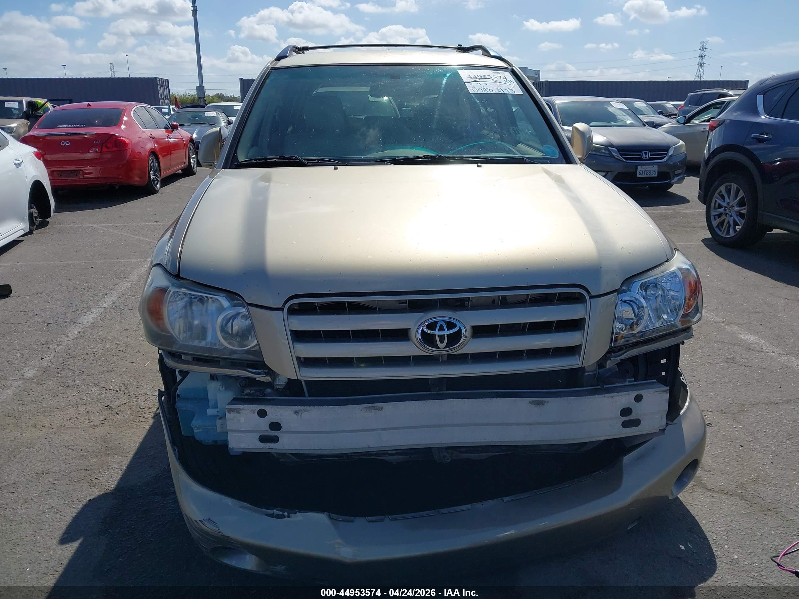 TOYOTA HIGHLANDER image 6