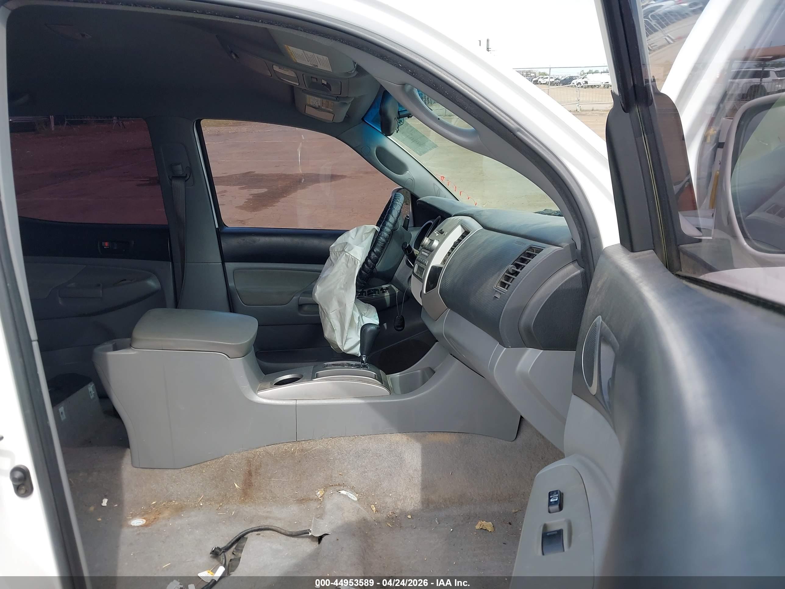 TOYOTA TACOMA image 5