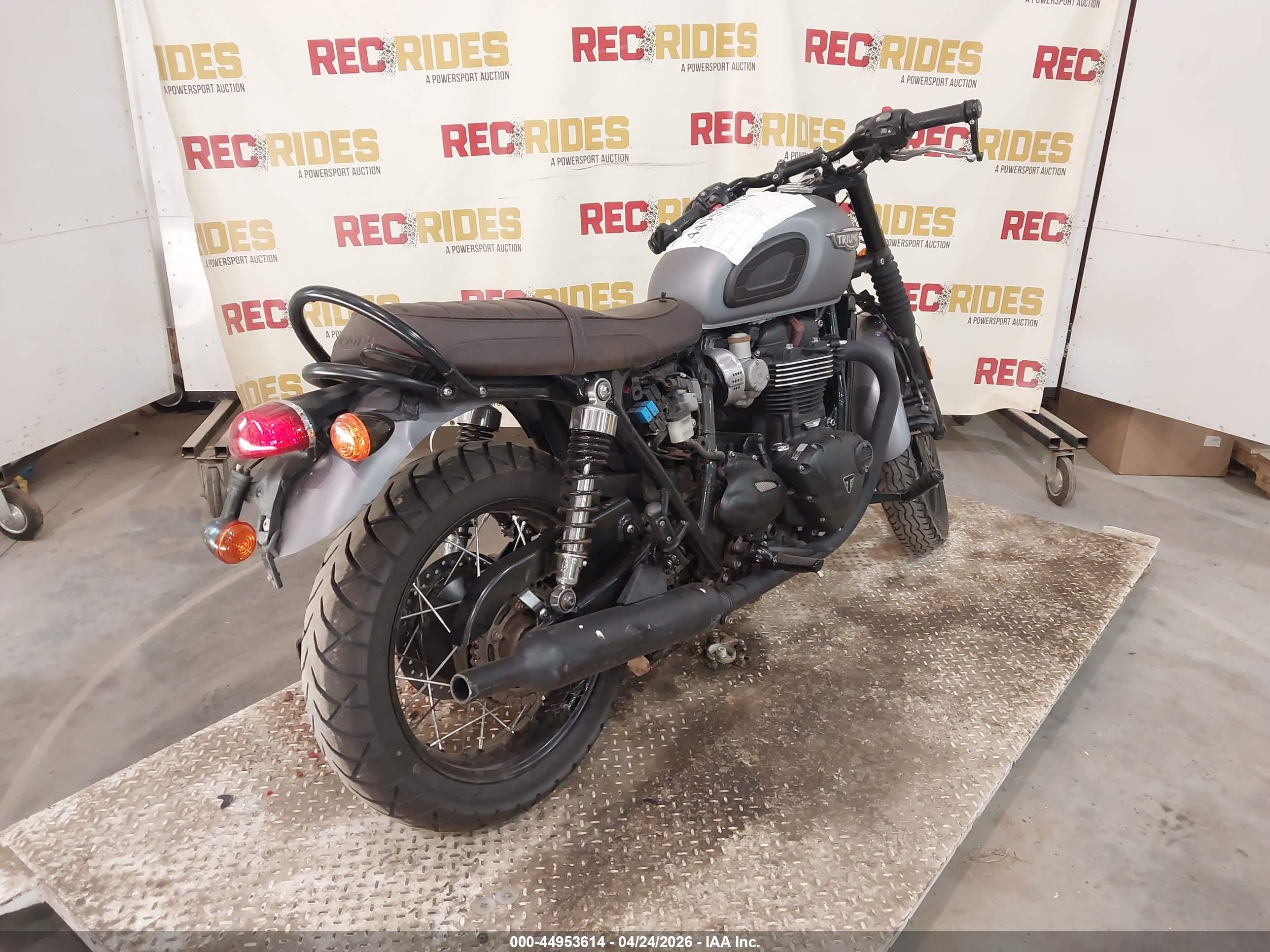 TRIUMPH MOTORCYCLE image 4