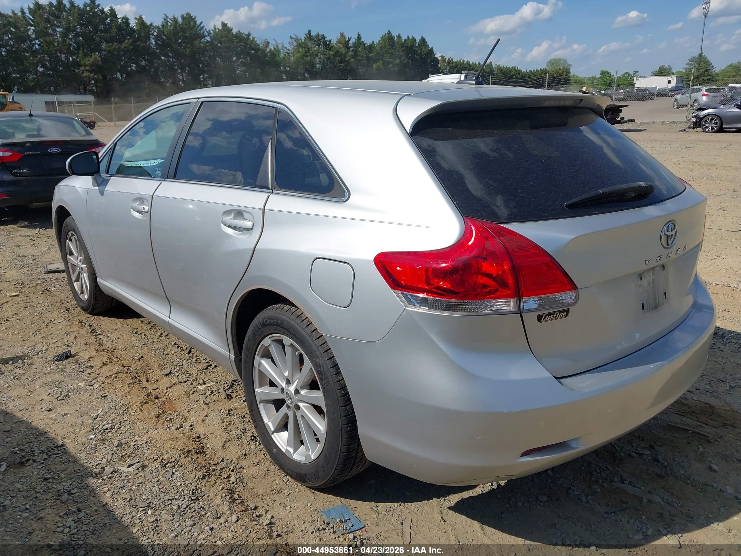 TOYOTA VENZA image 3