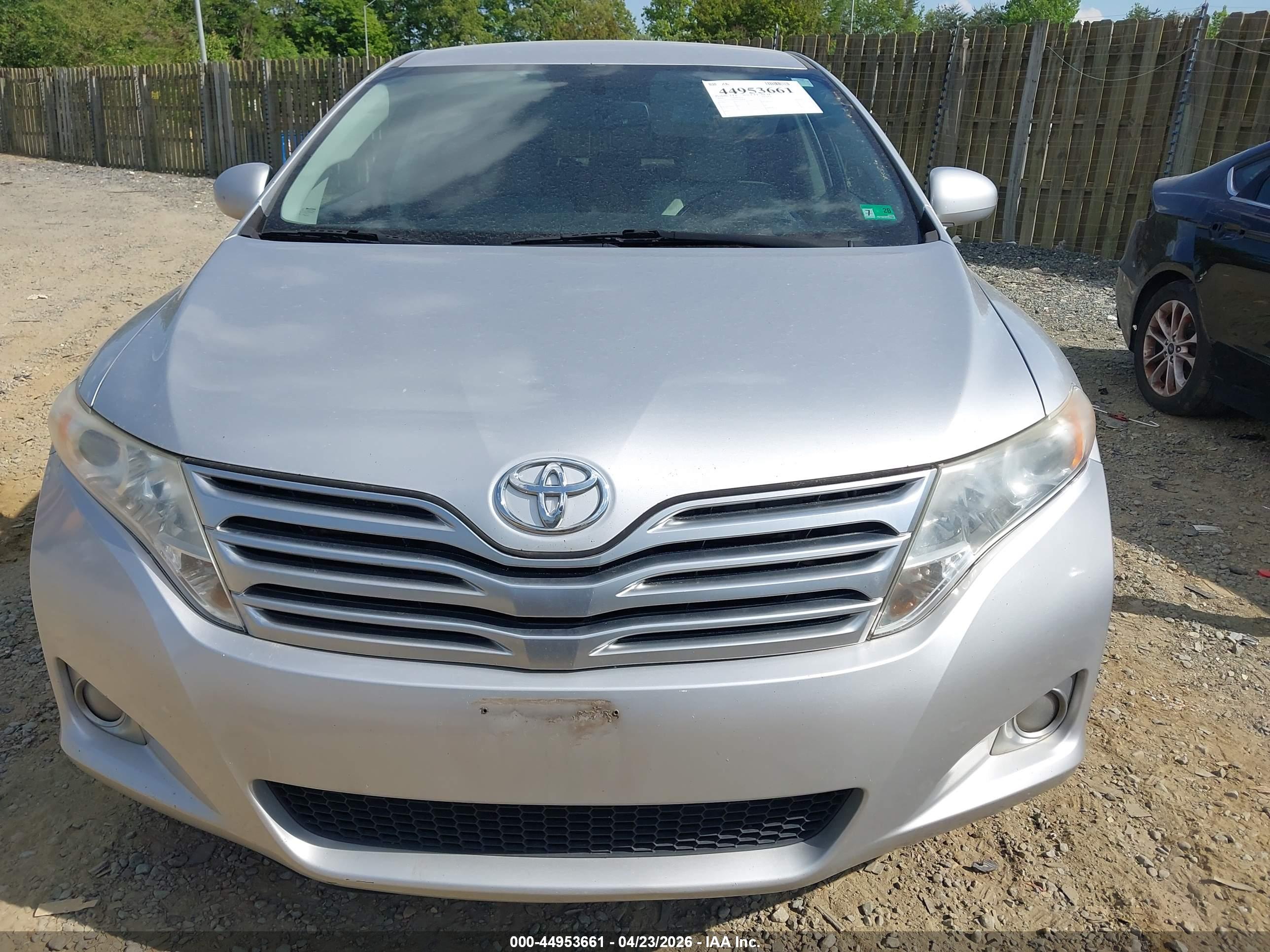 TOYOTA VENZA image 6