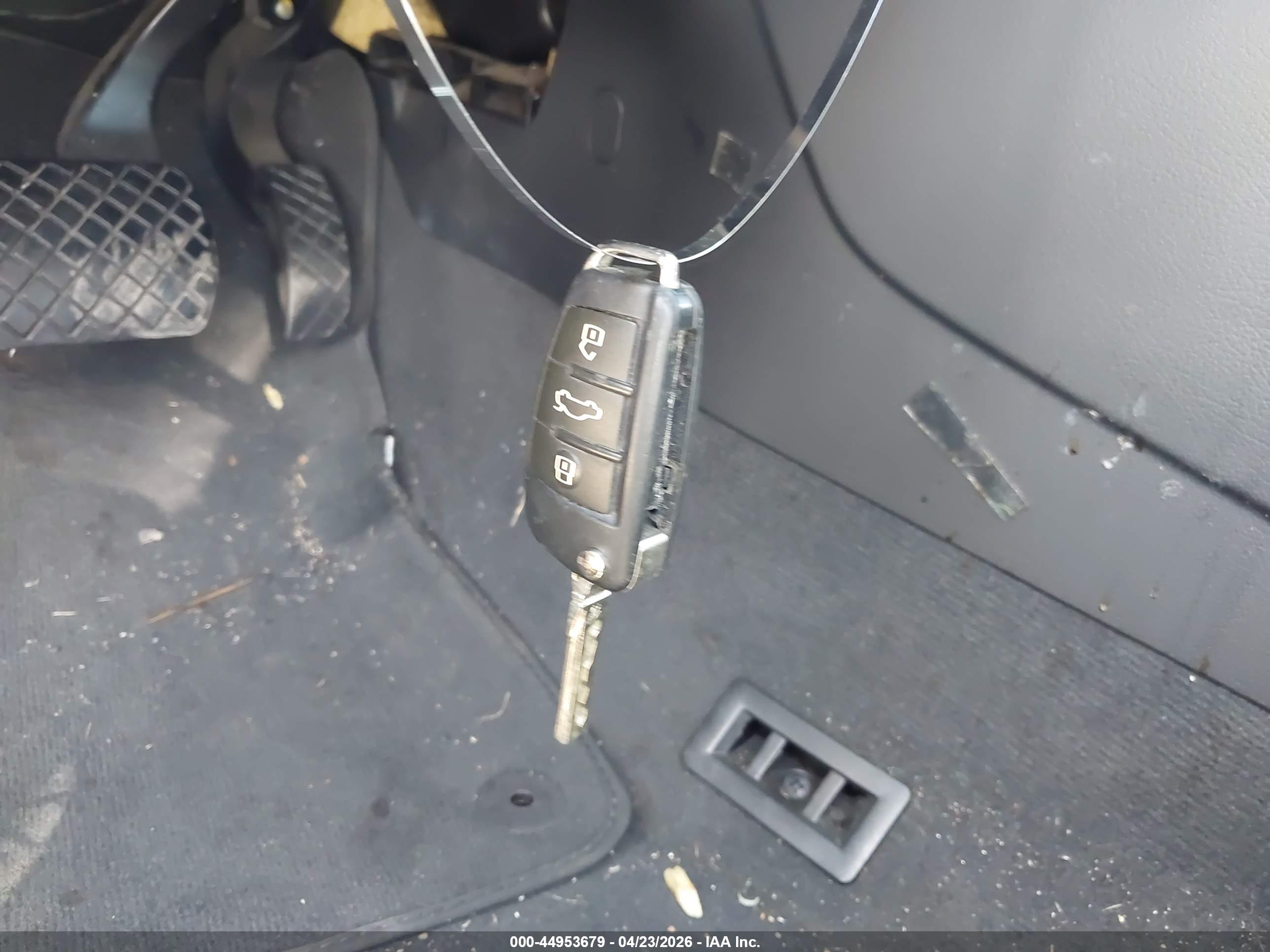 AUDI A4 image 11