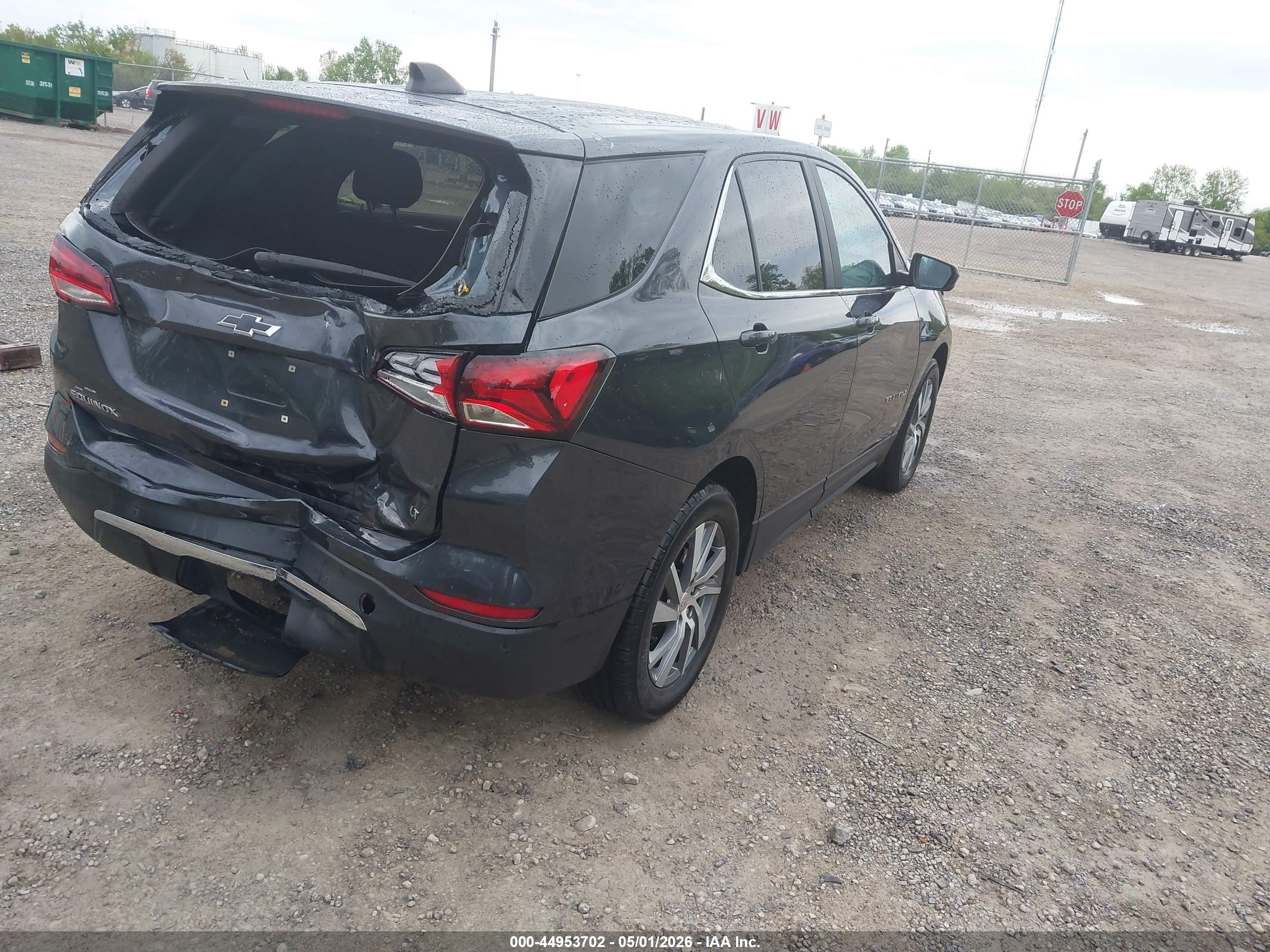 CHEVROLET EQUINOX image 4