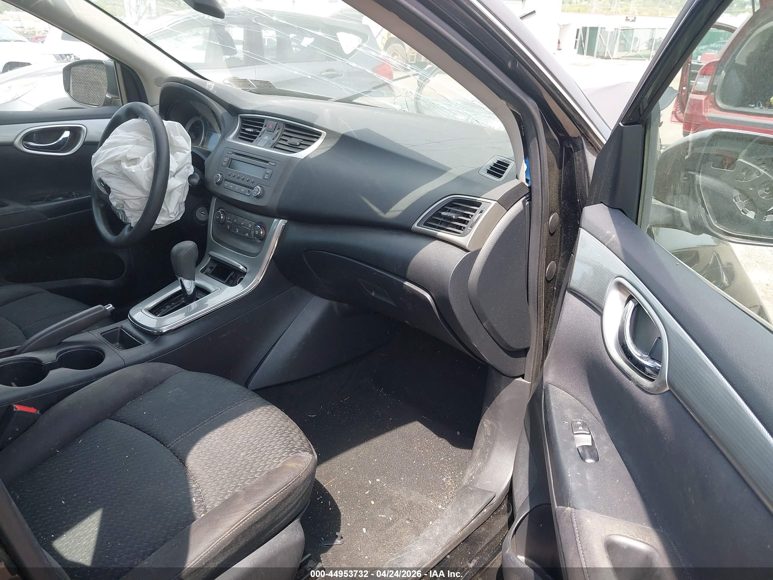NISSAN SENTRA image 5