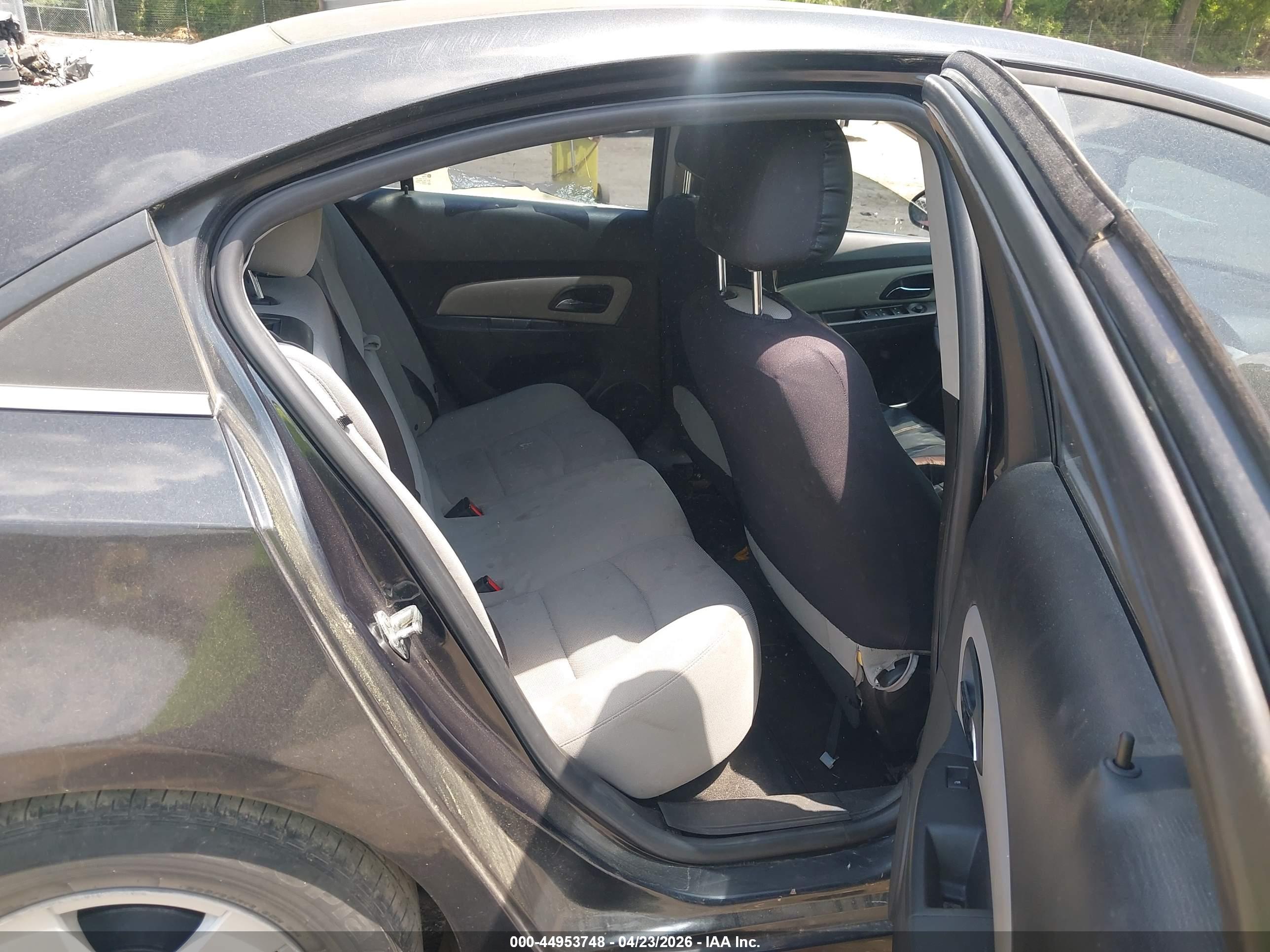 CHEVROLET CRUZE image 8