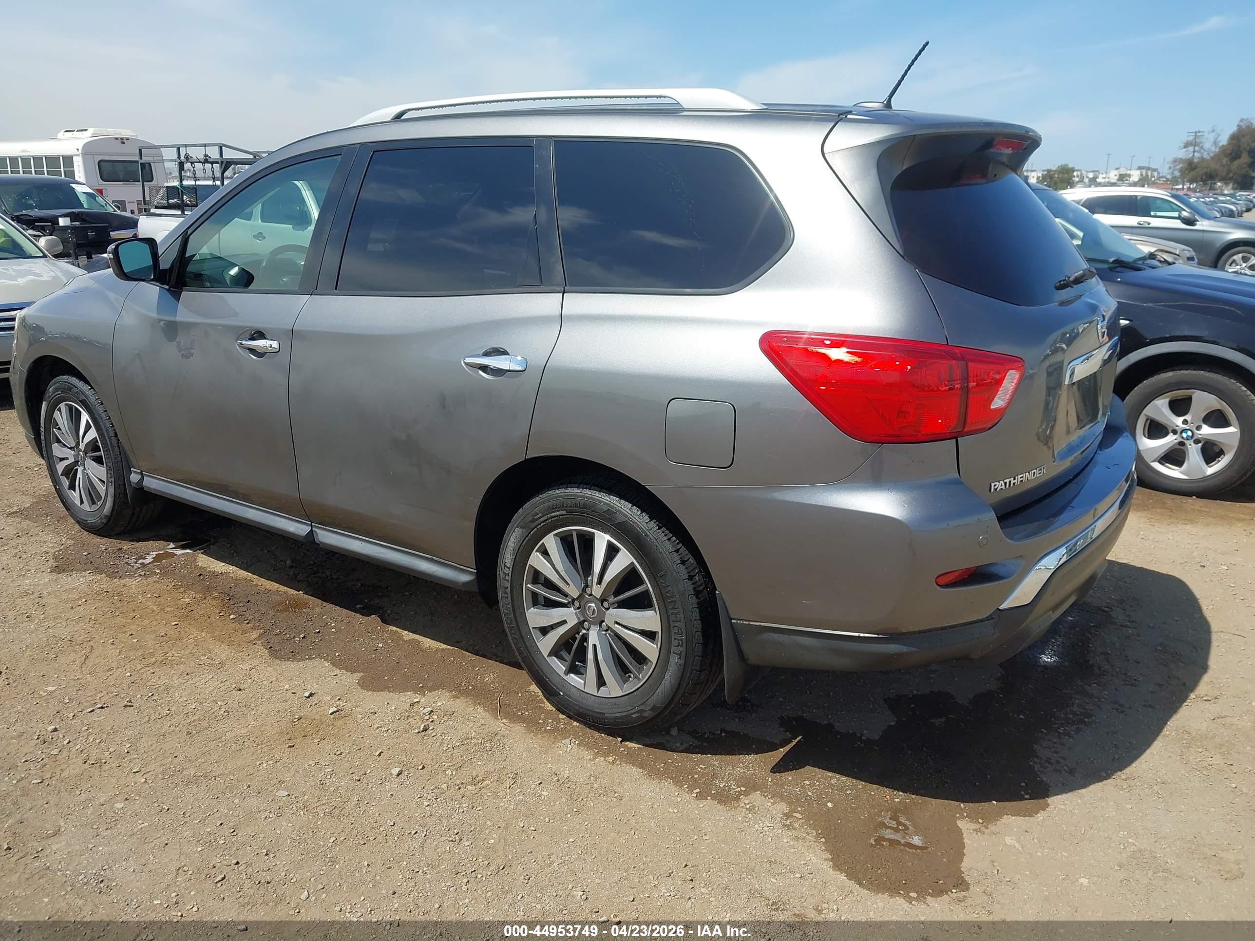 NISSAN PATHFINDER image 3