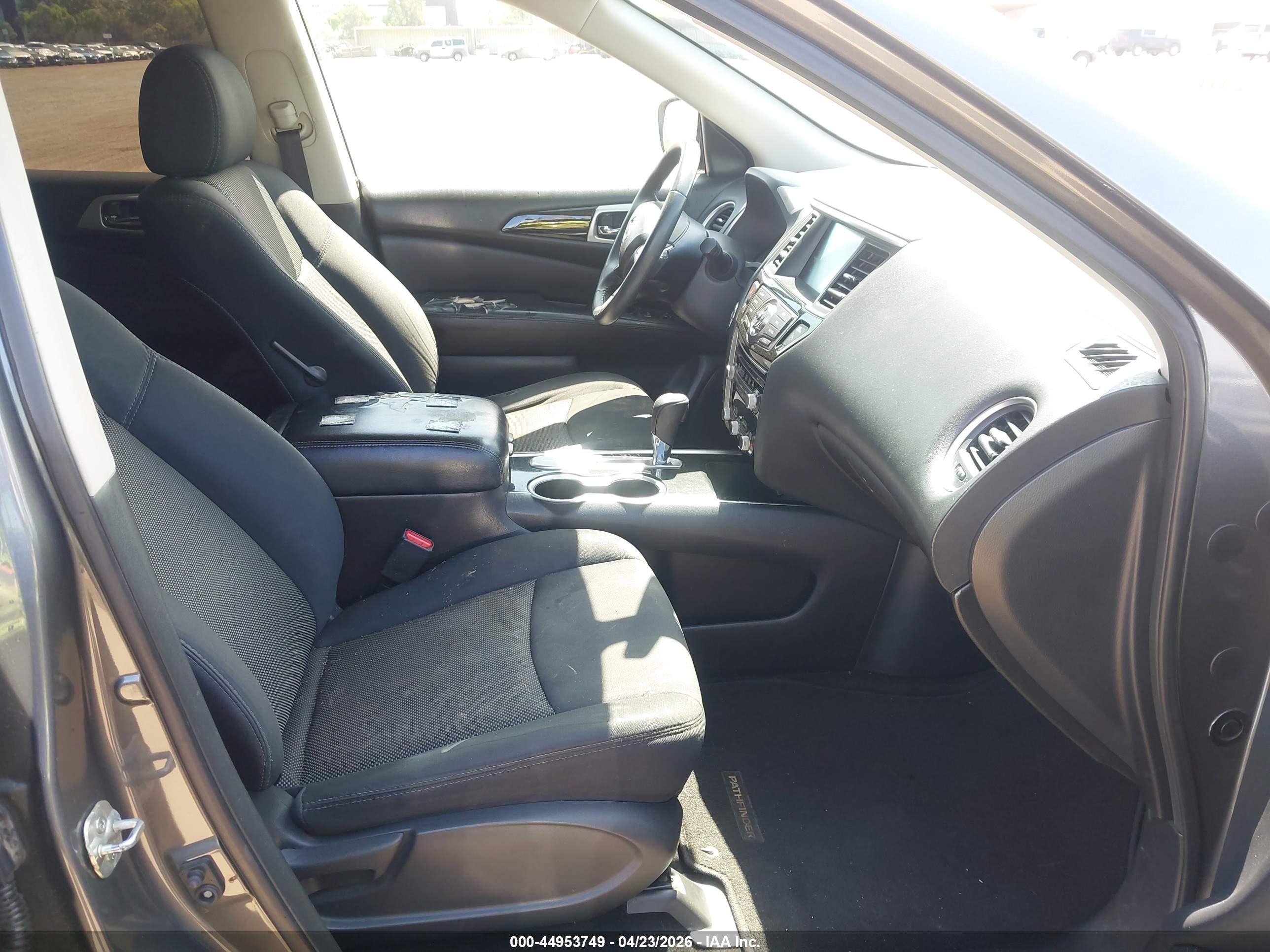NISSAN PATHFINDER image 5