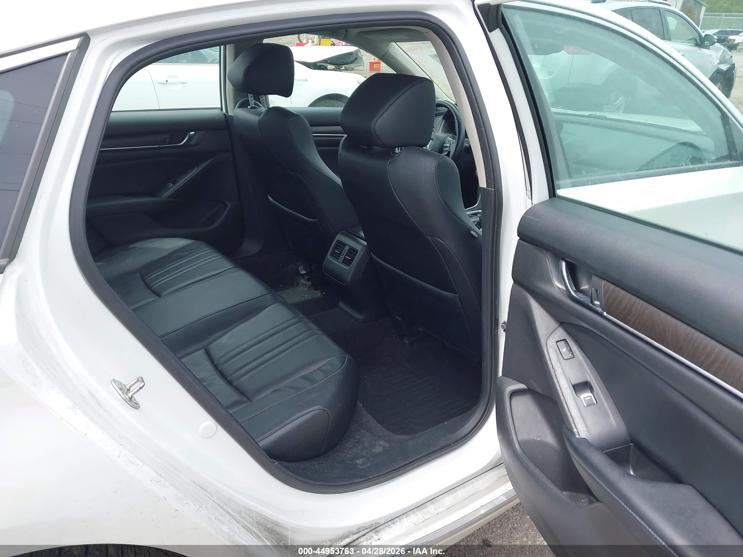 HONDA ACCORD image 8