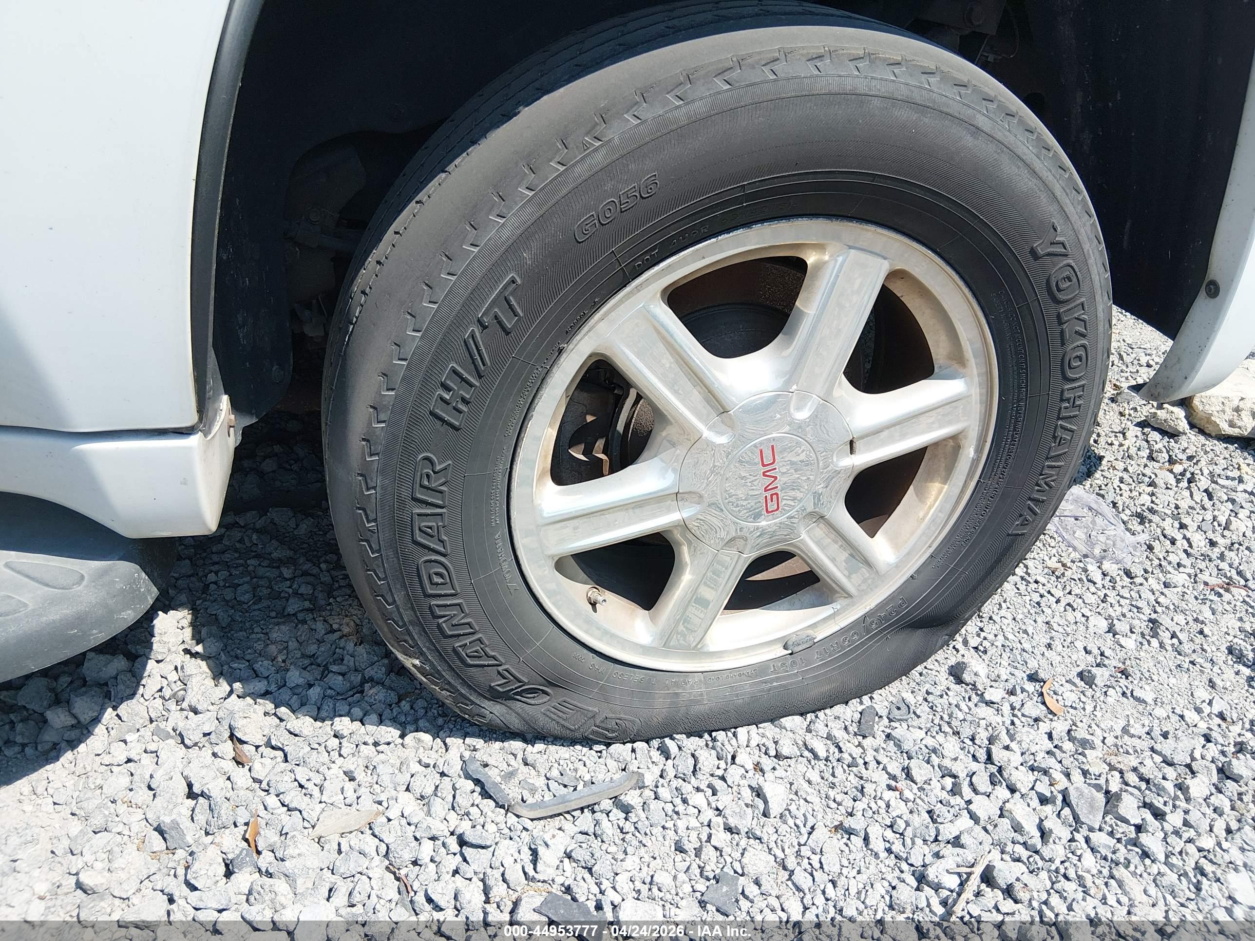 GMC ENVOY image 6