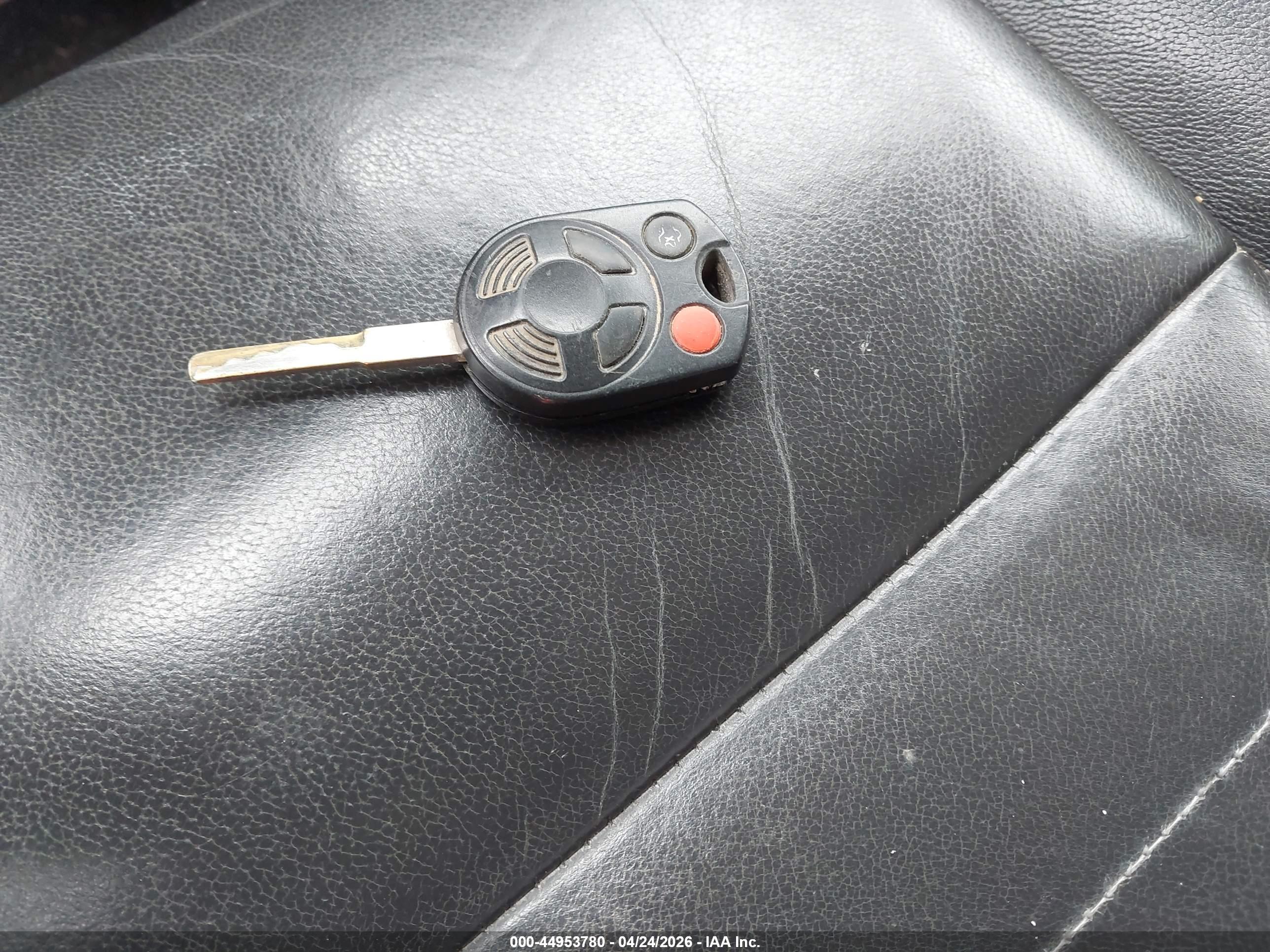 FORD ESCAPE image 11
