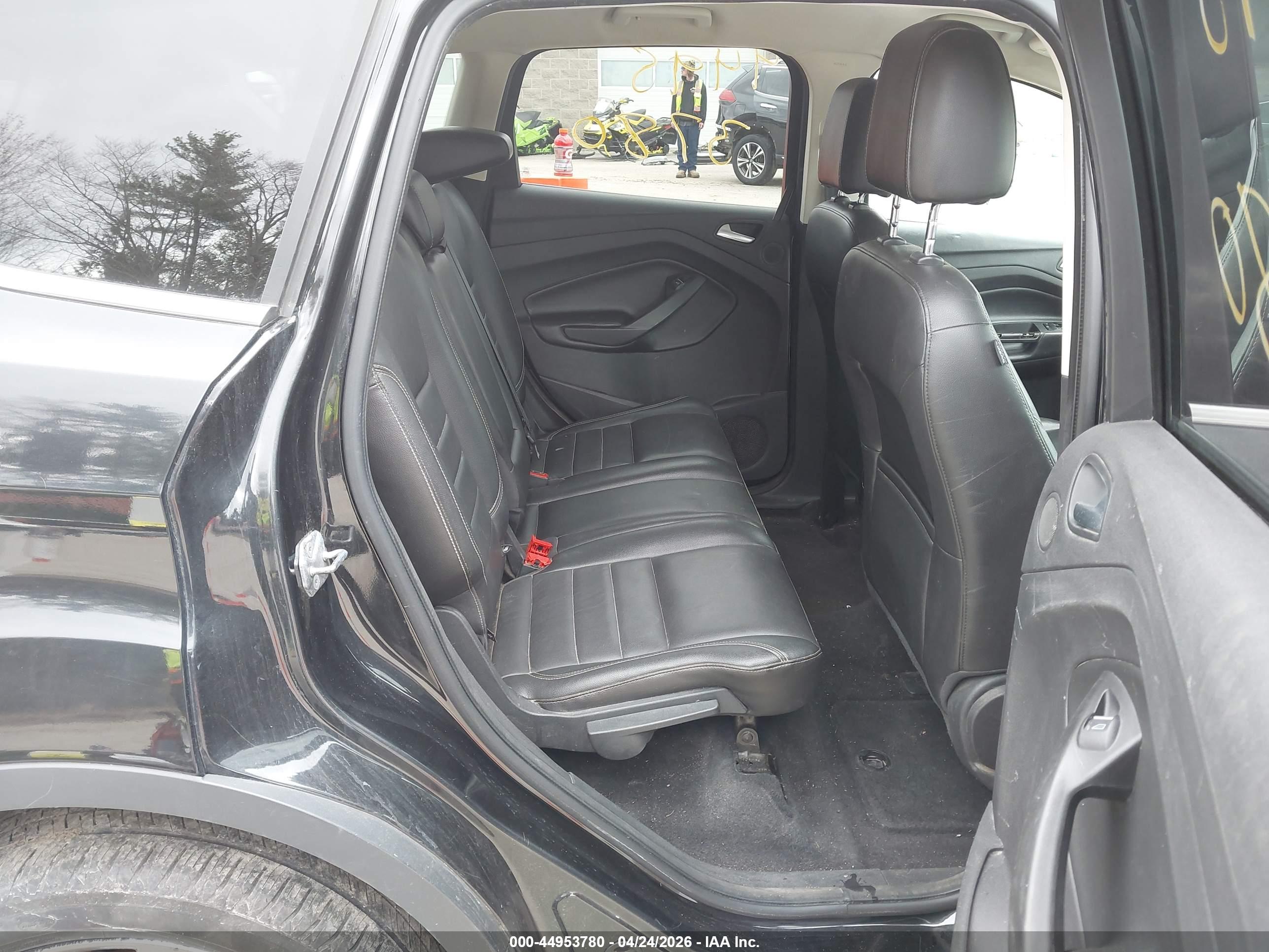 FORD ESCAPE image 8