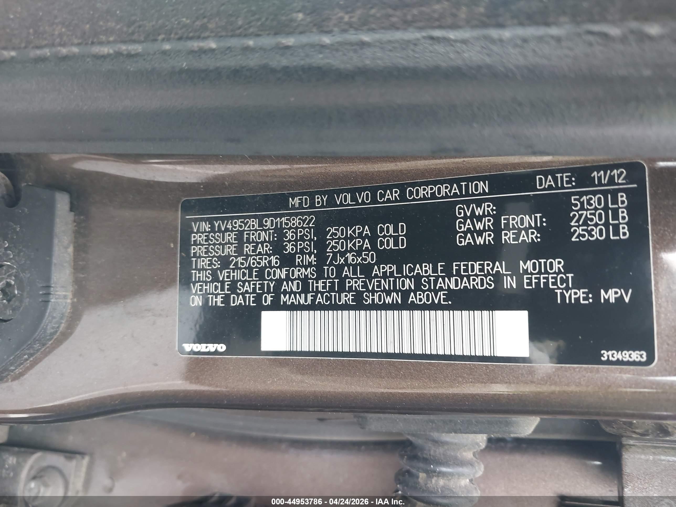 VOLVO XC70 image 9