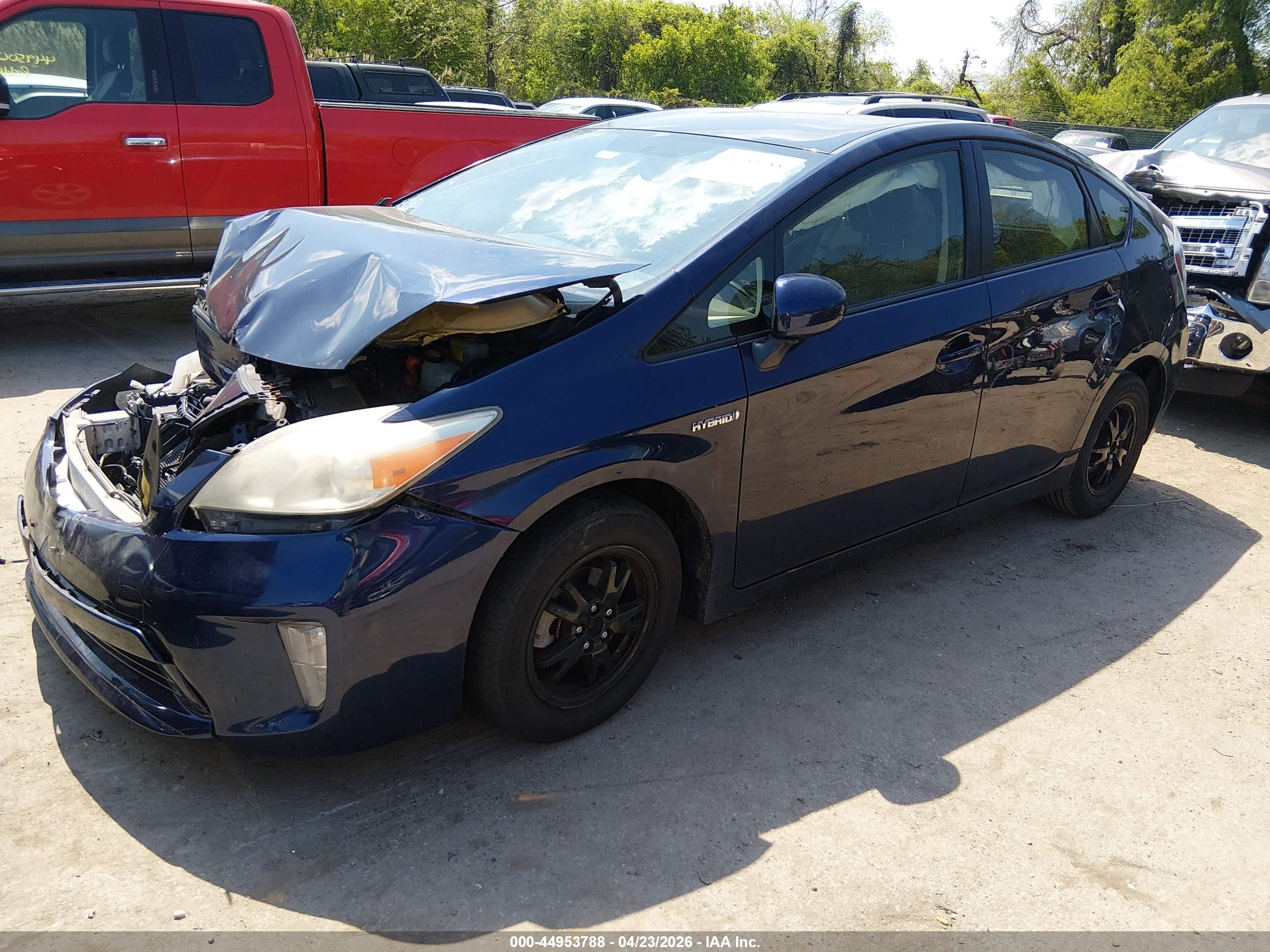 TOYOTA PRIUS image 2