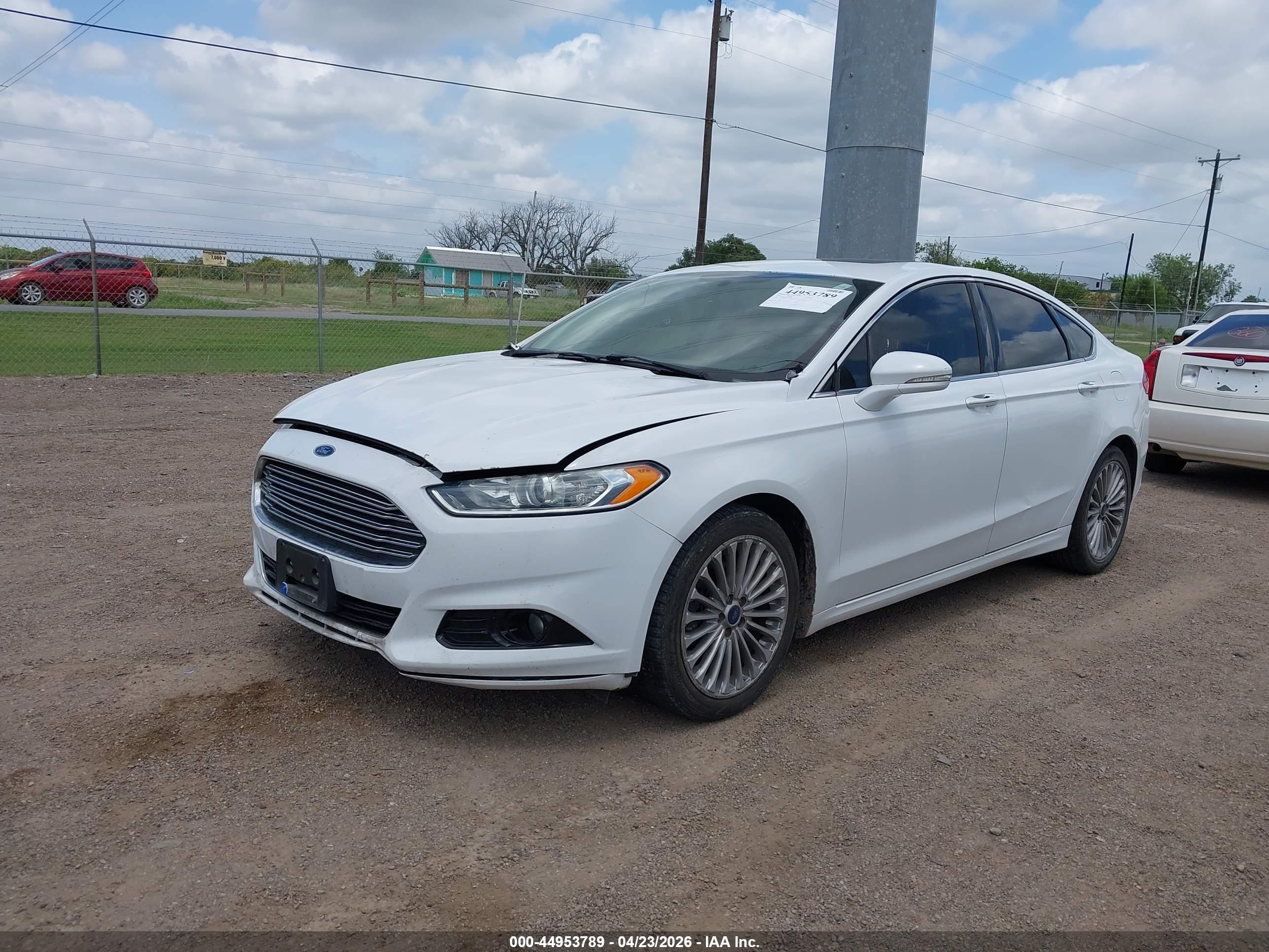 FORD FUSION image 2