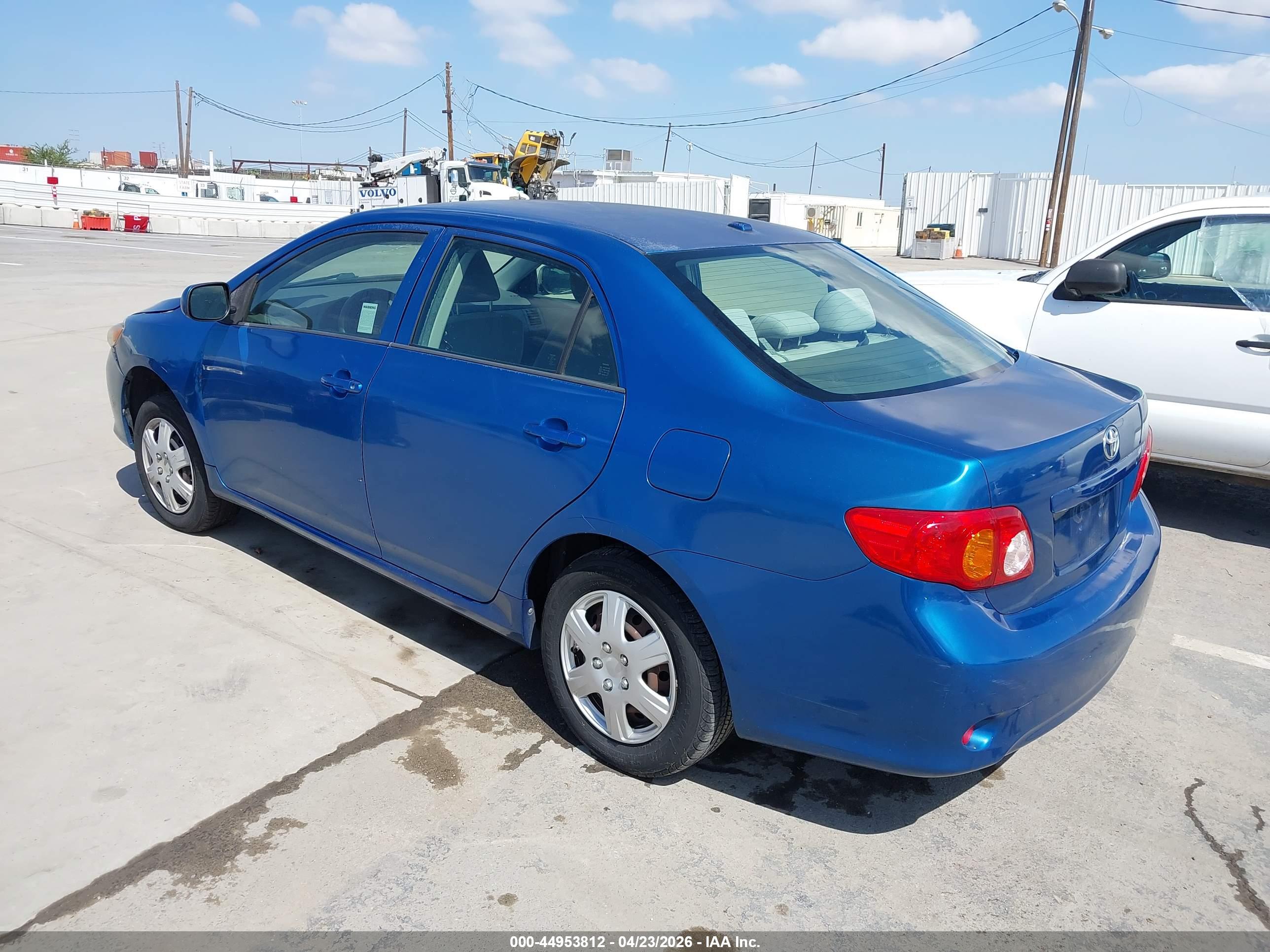 TOYOTA COROLLA image 3