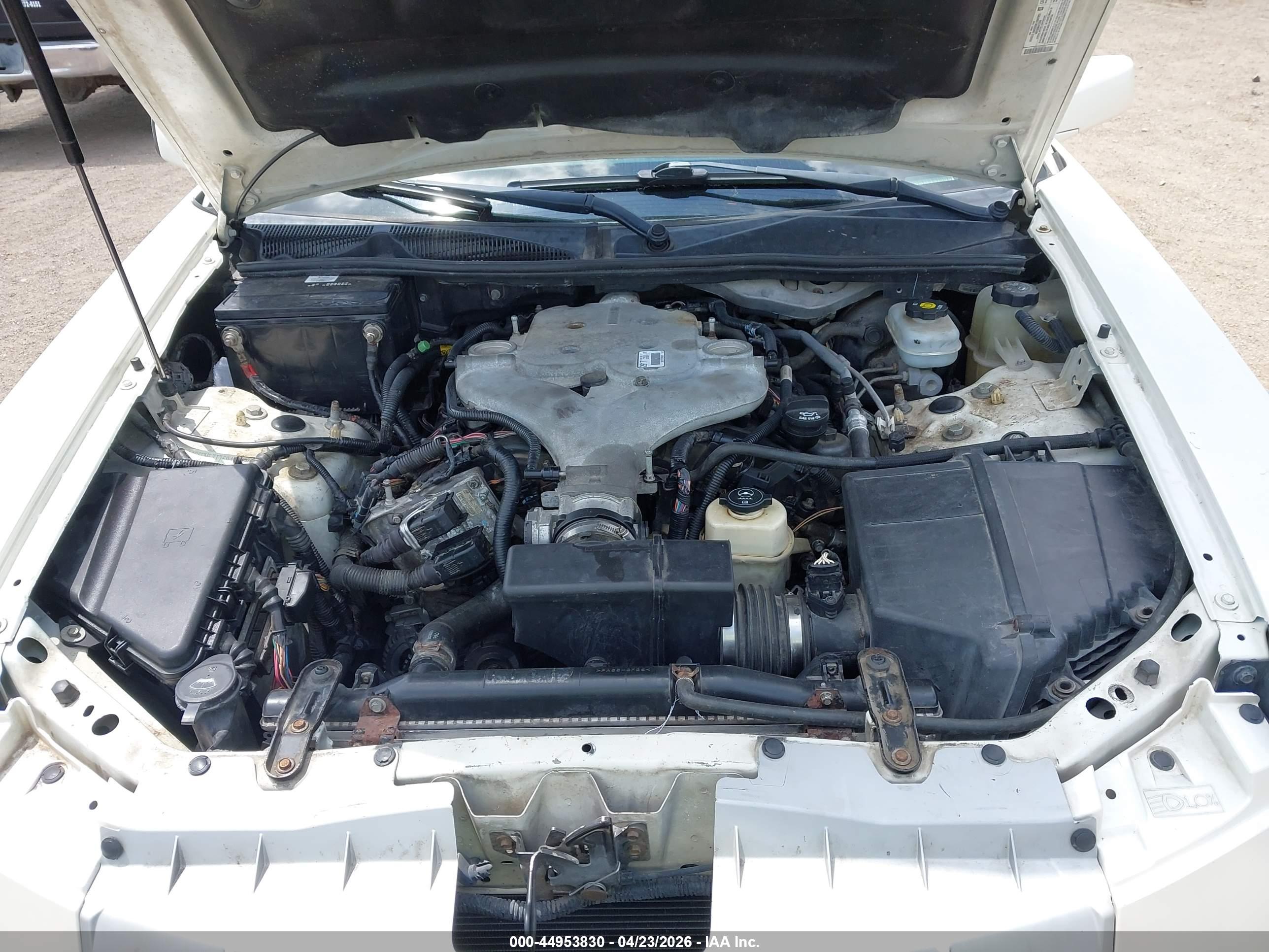 CADILLAC CTS image 10