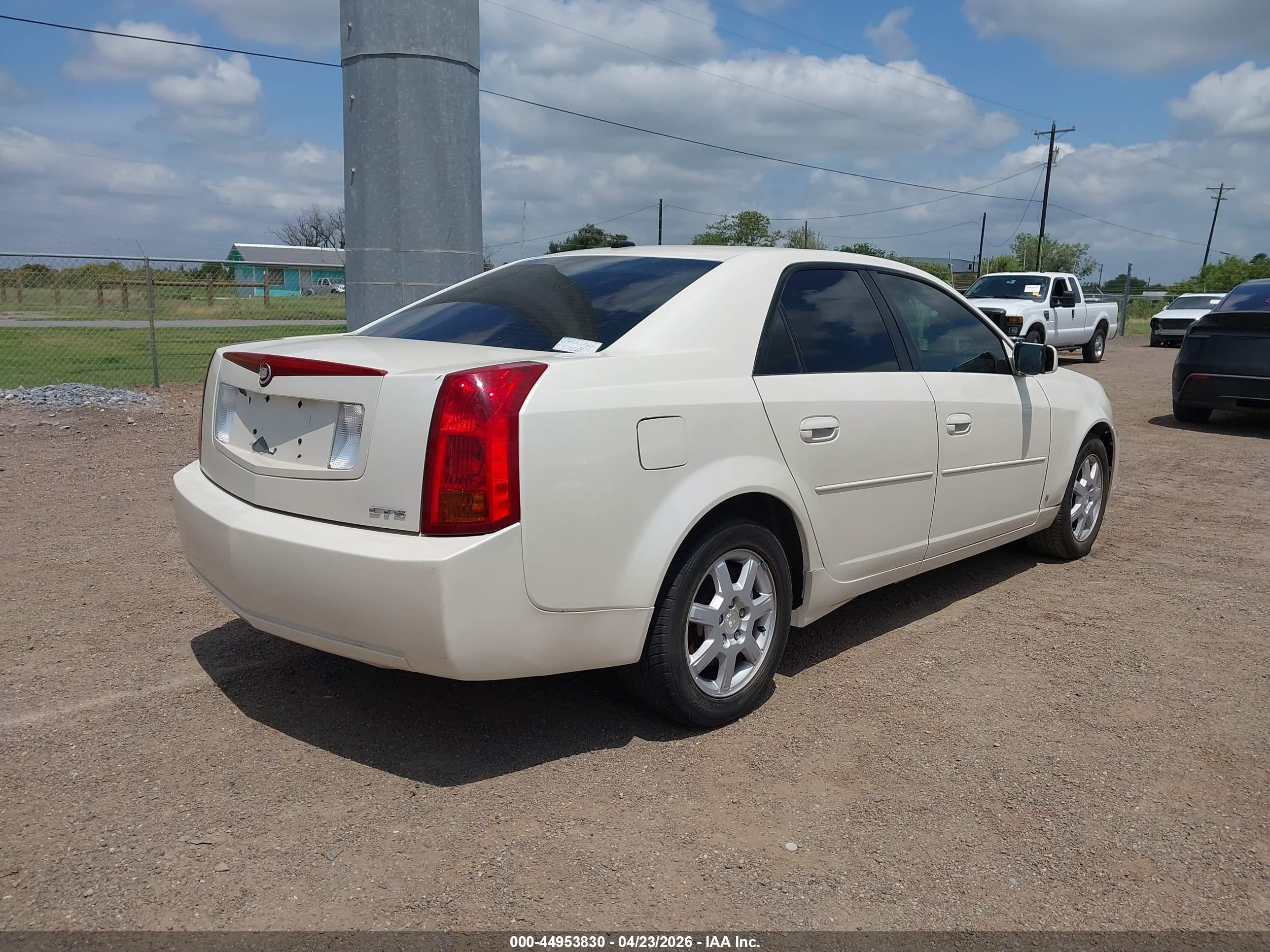 CADILLAC CTS image 4