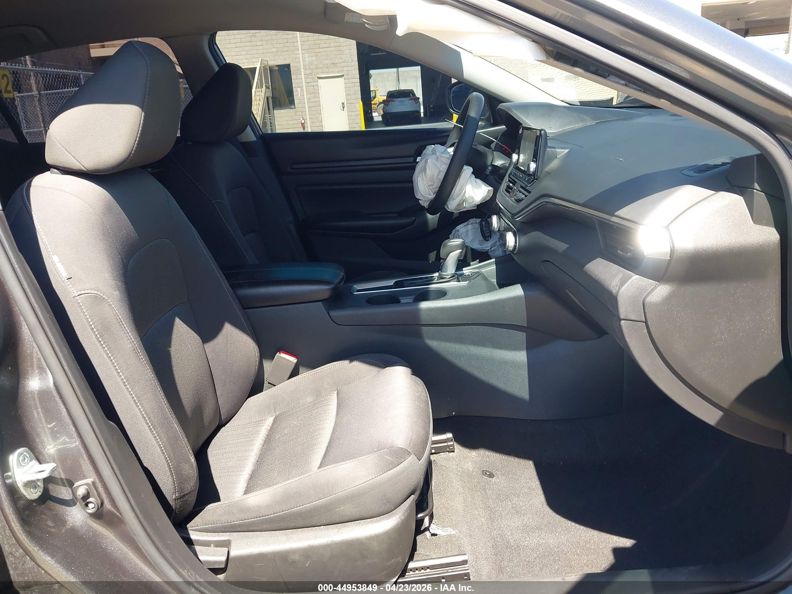 NISSAN ALTIMA image 5