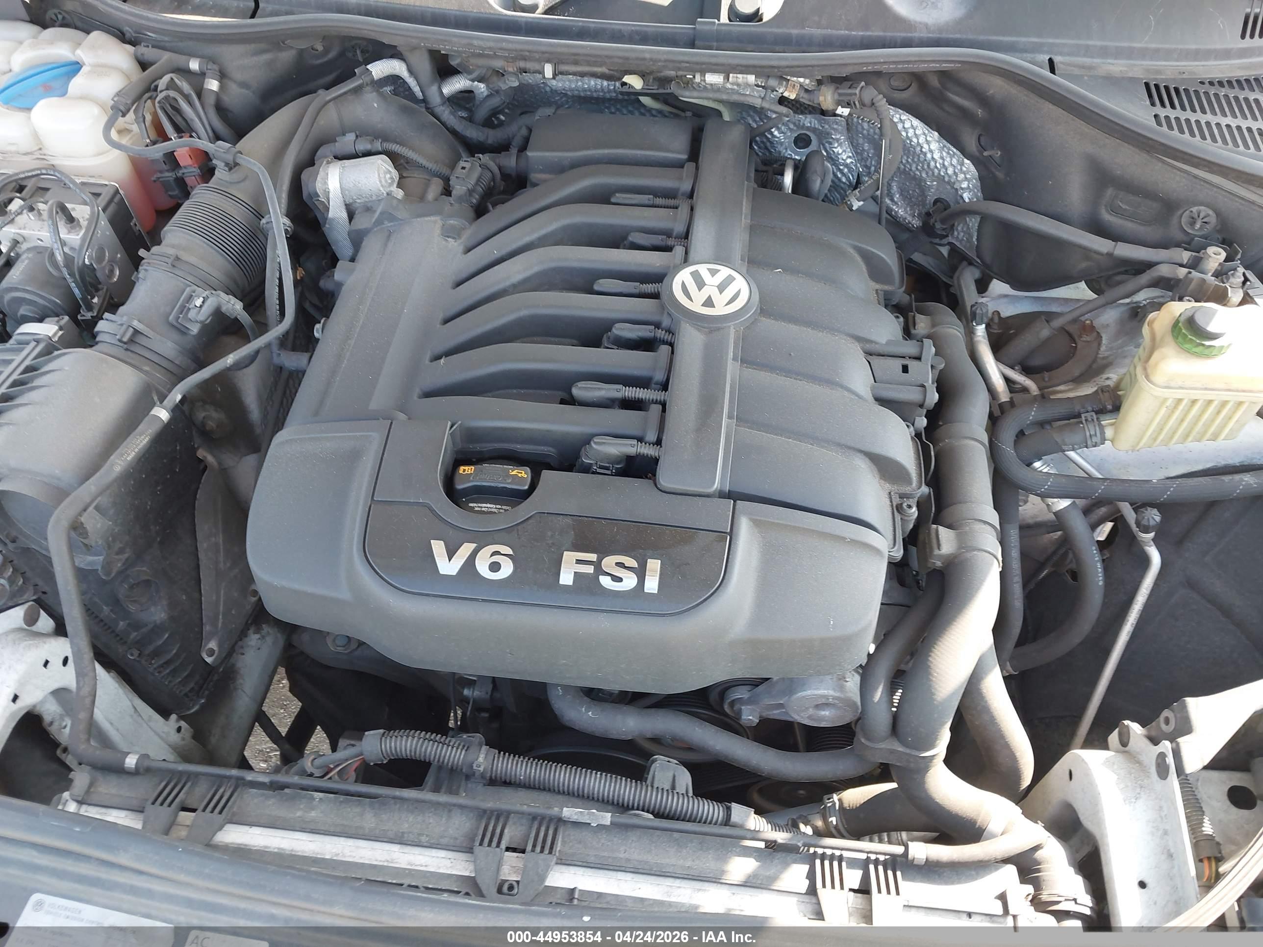 VOLKSWAGEN TOUAREG image 10