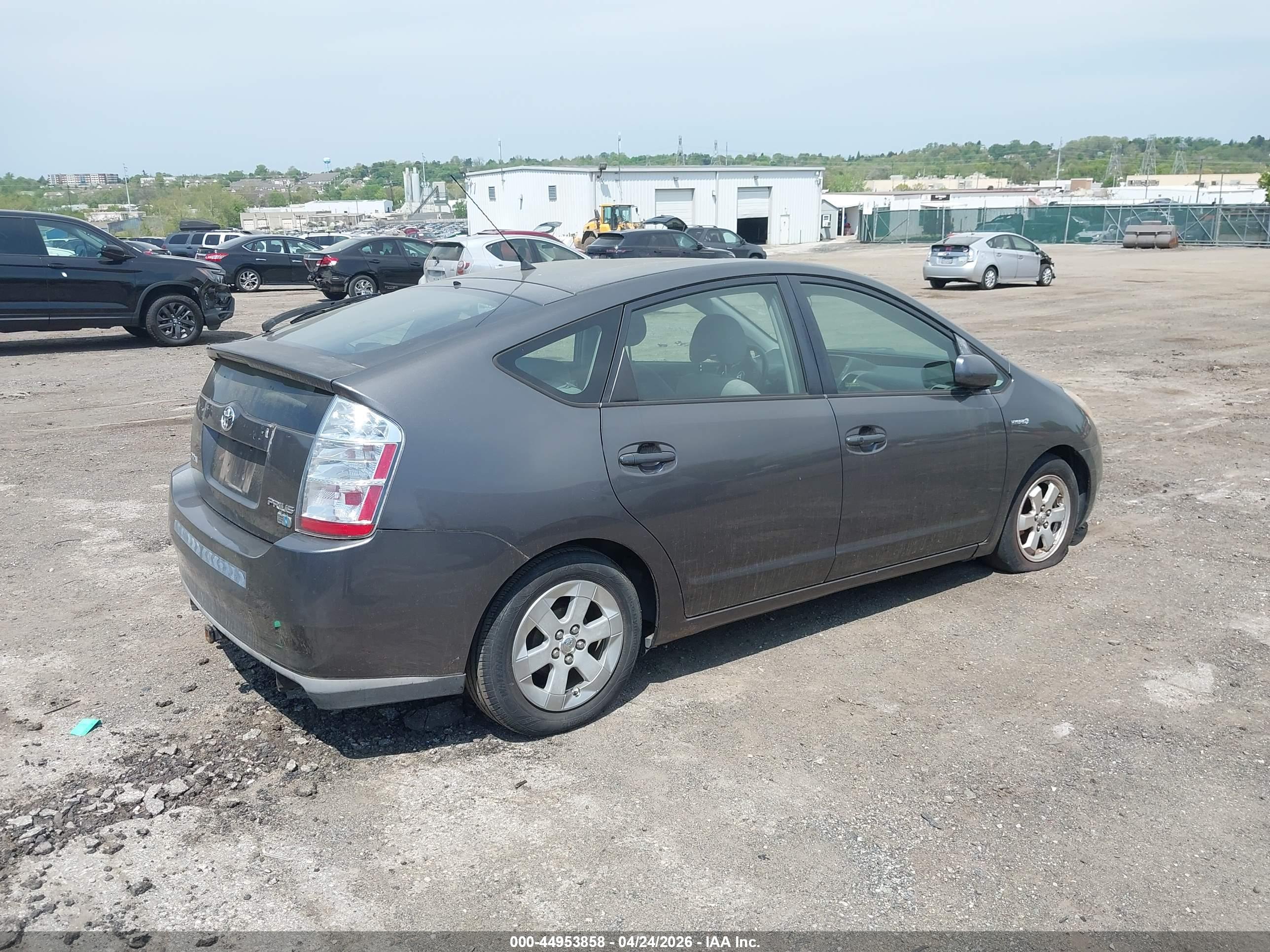 TOYOTA PRIUS image 4