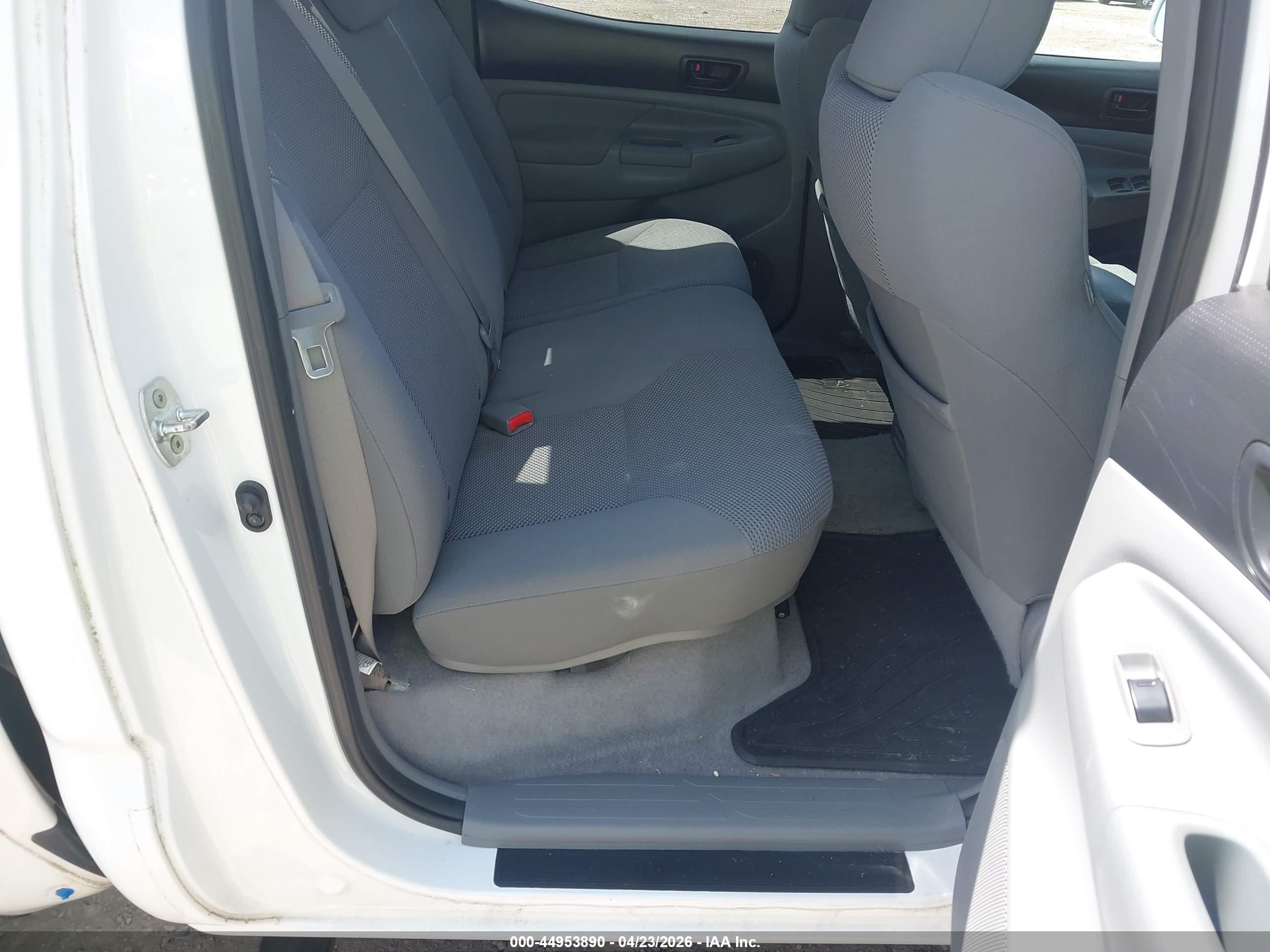 TOYOTA TACOMA image 8