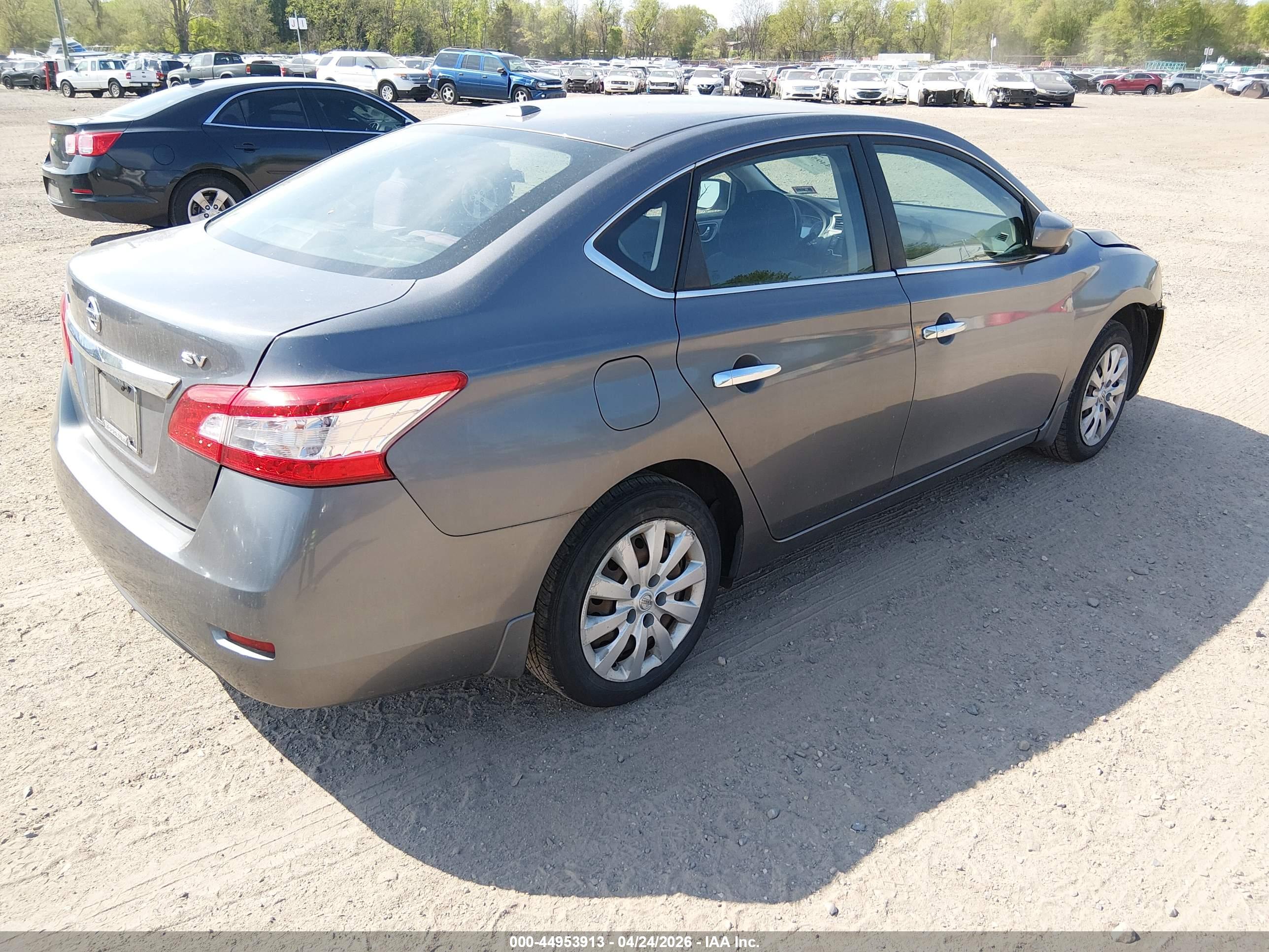 NISSAN SENTRA image 4