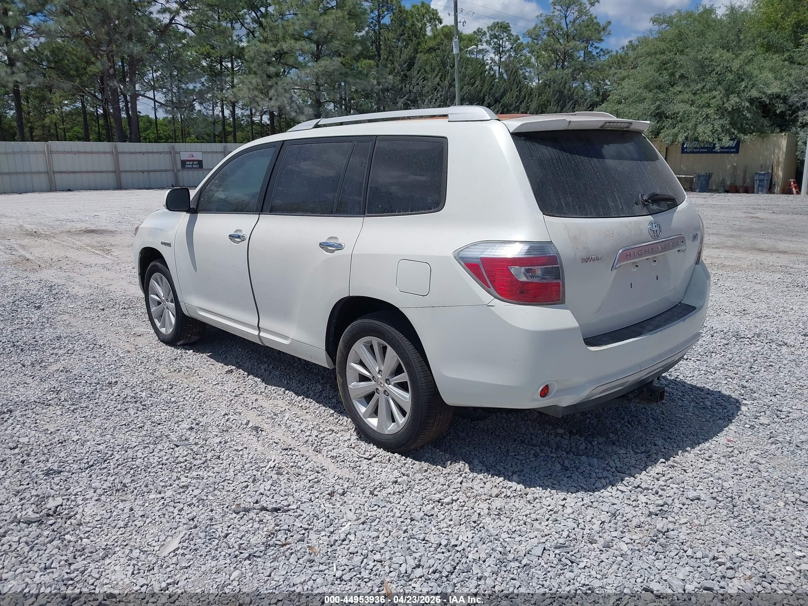 TOYOTA HIGHLANDER image 3