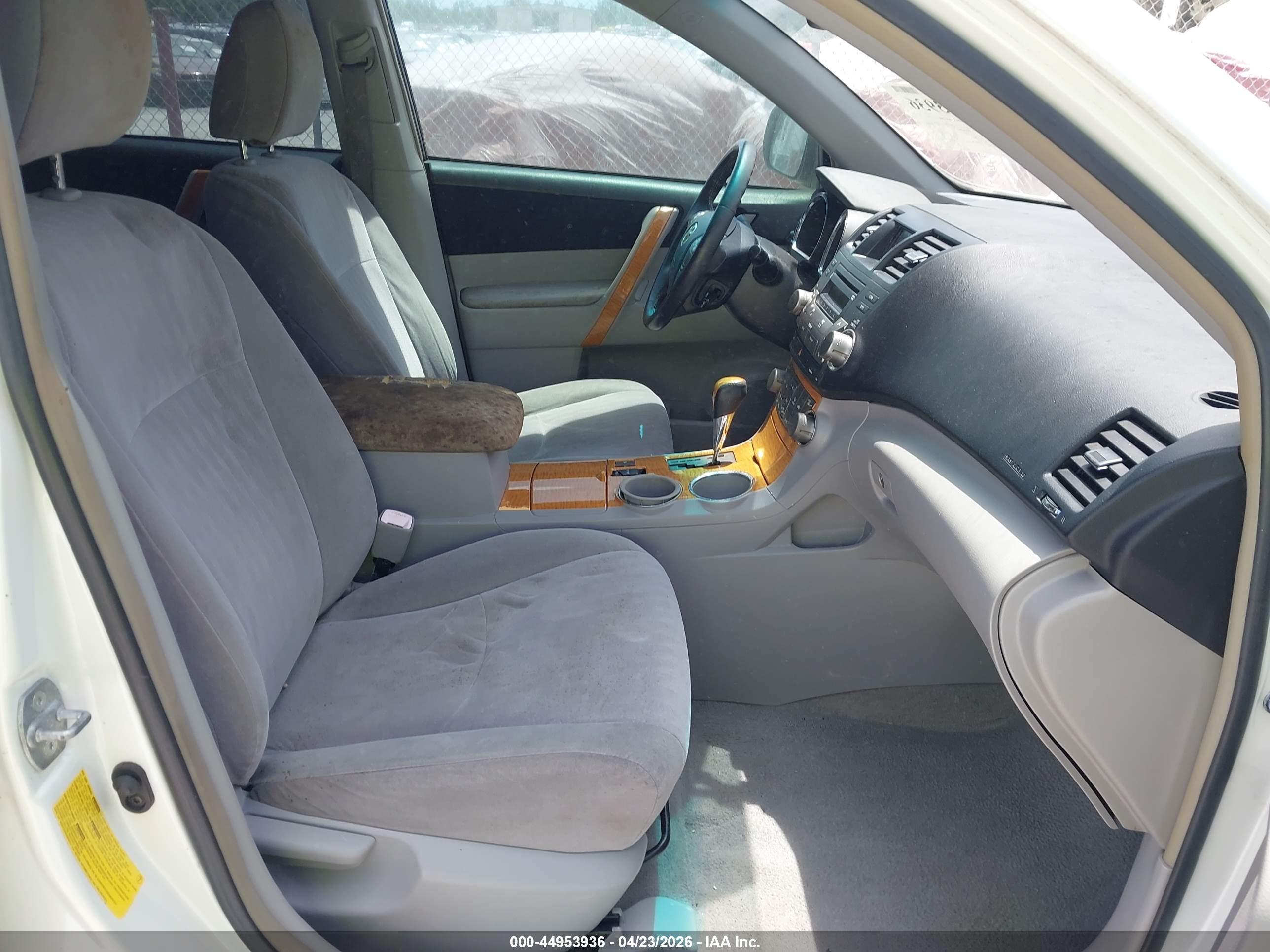 TOYOTA HIGHLANDER image 5