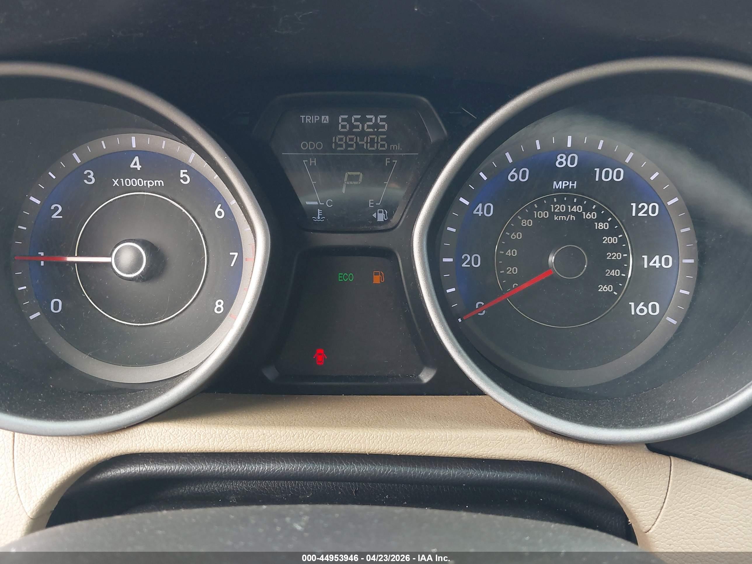 HYUNDAI ELANTRA image 7