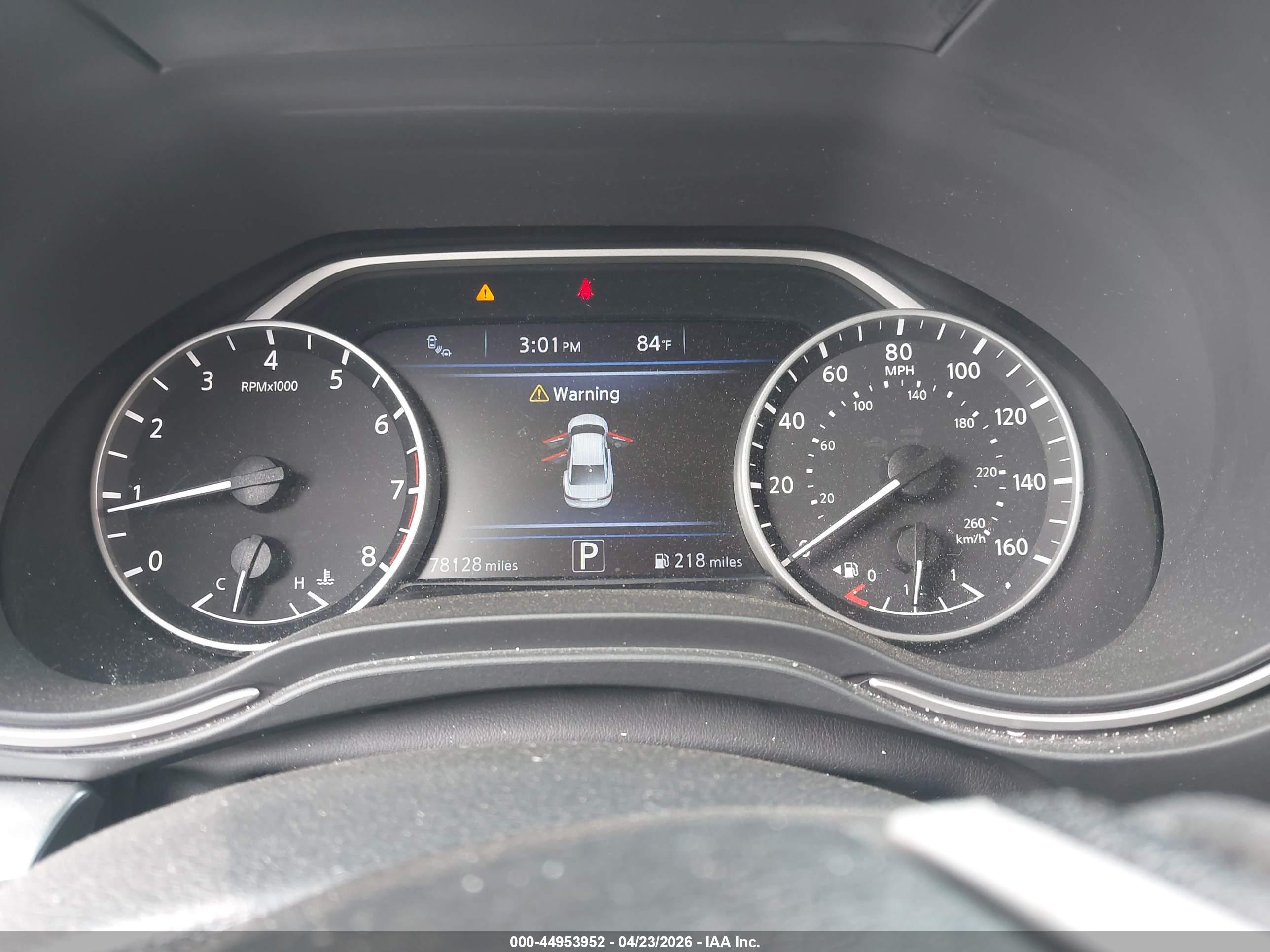 NISSAN MAXIMA image 7