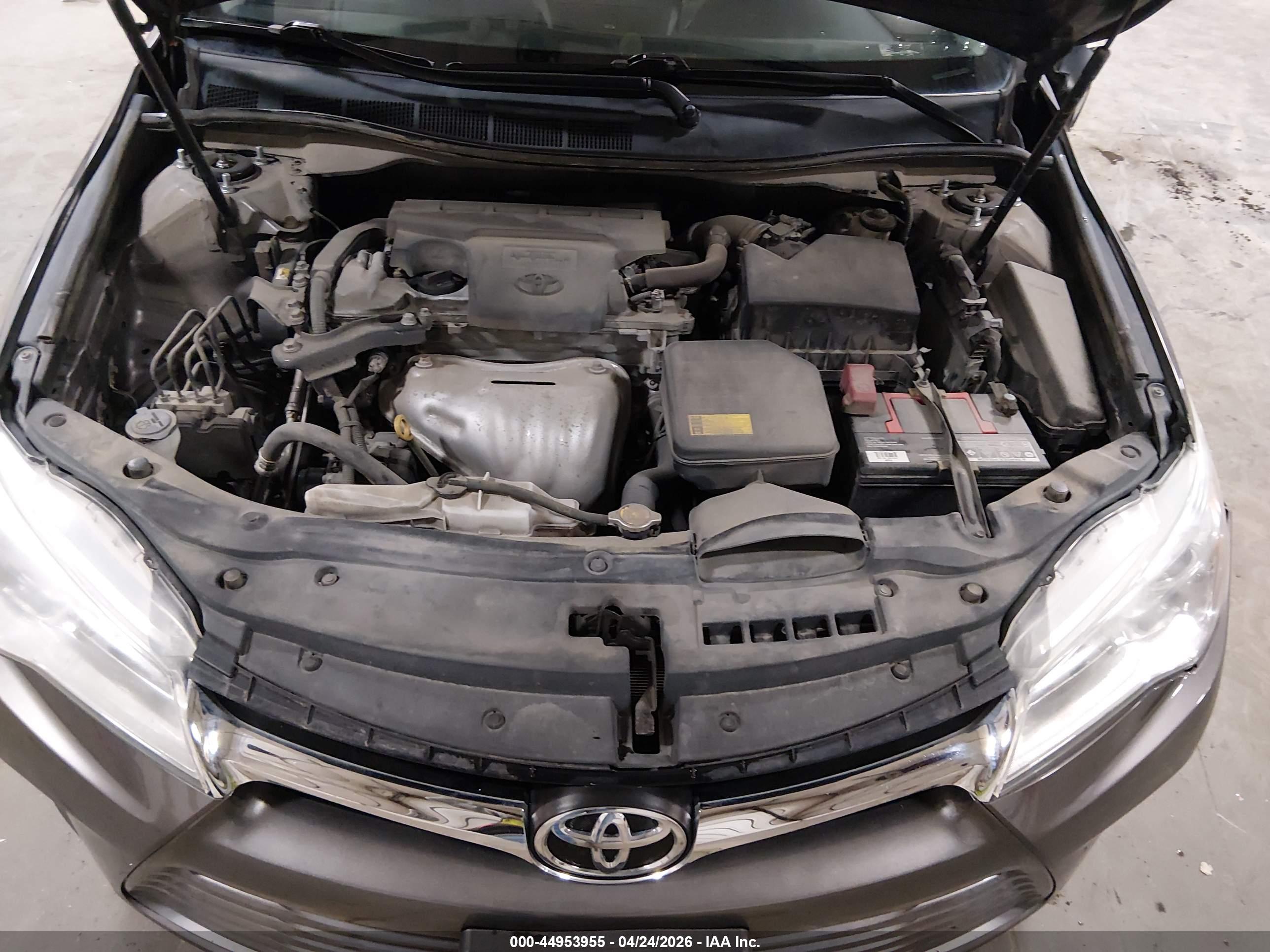 TOYOTA CAMRY image 10
