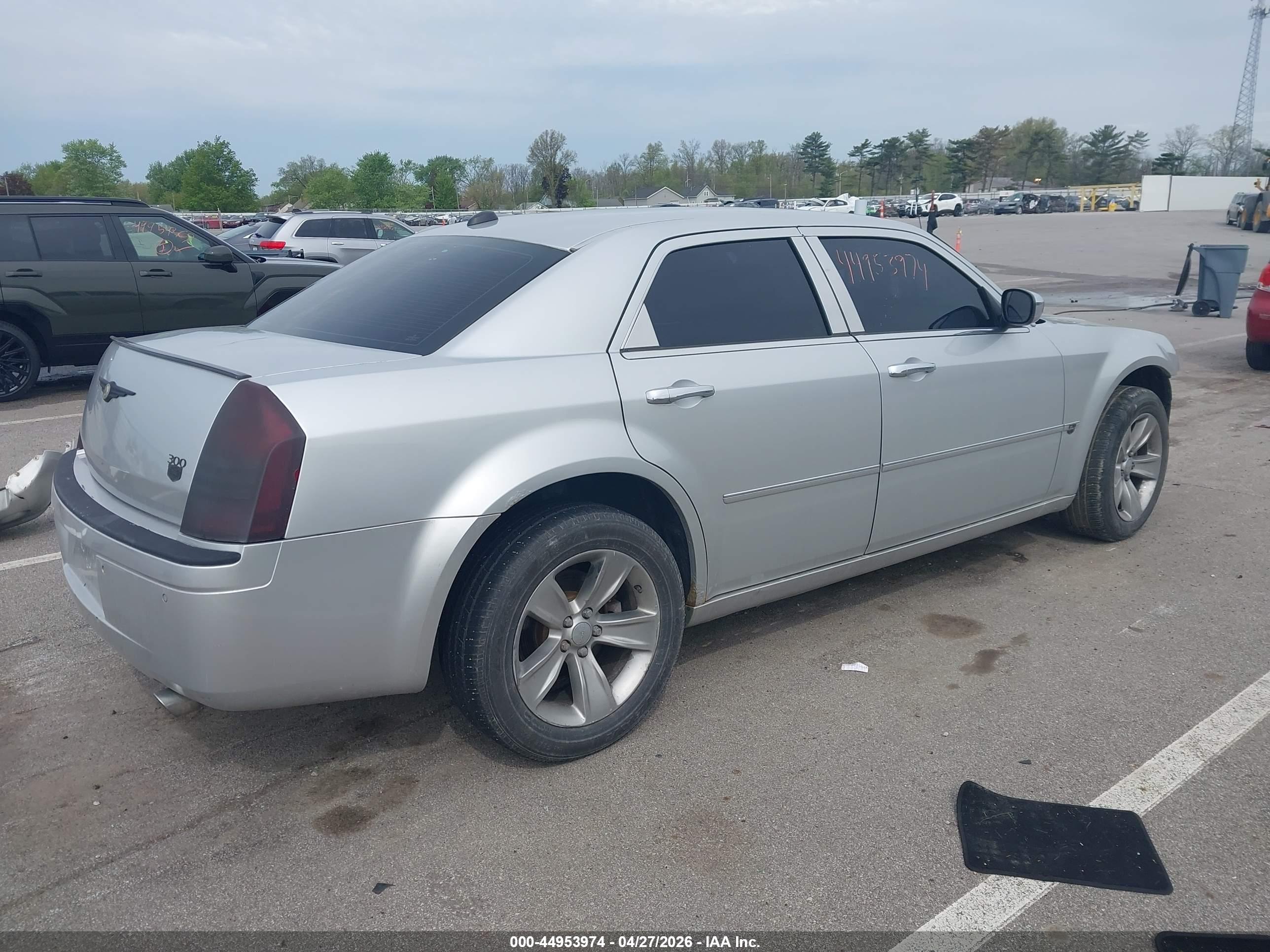 CHRYSLER 300C image 4