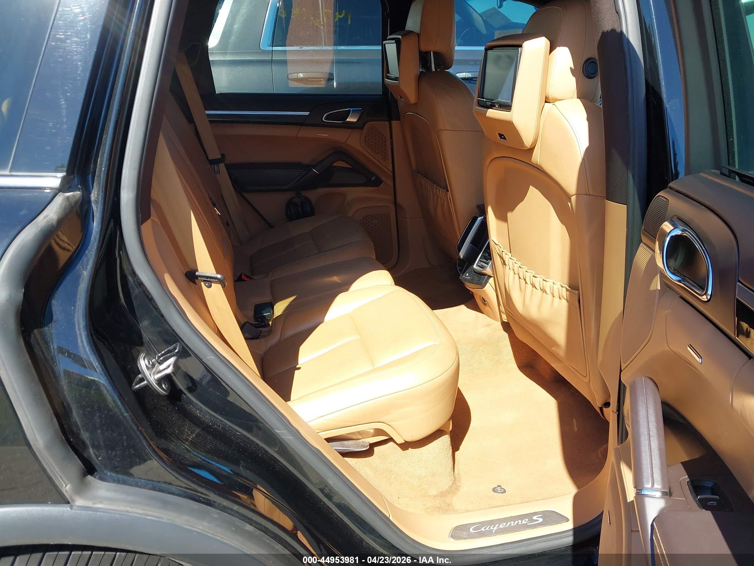 PORSCHE CAYENNE image 8