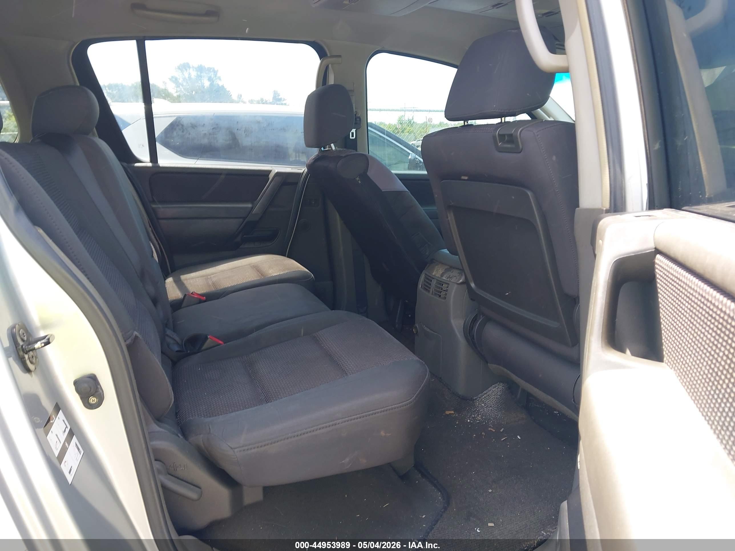 NISSAN ARMADA image 8