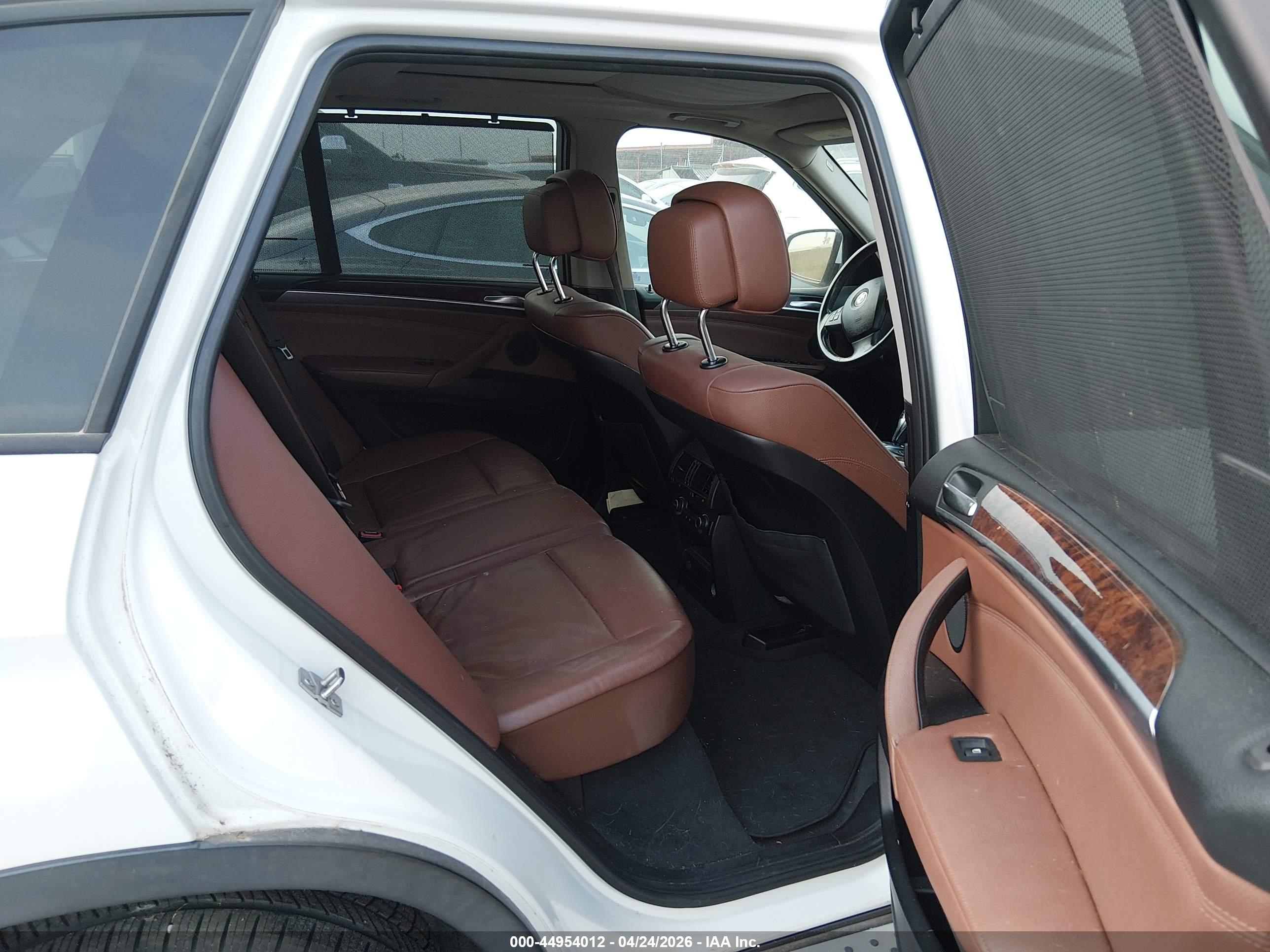 BMW X5 image 8