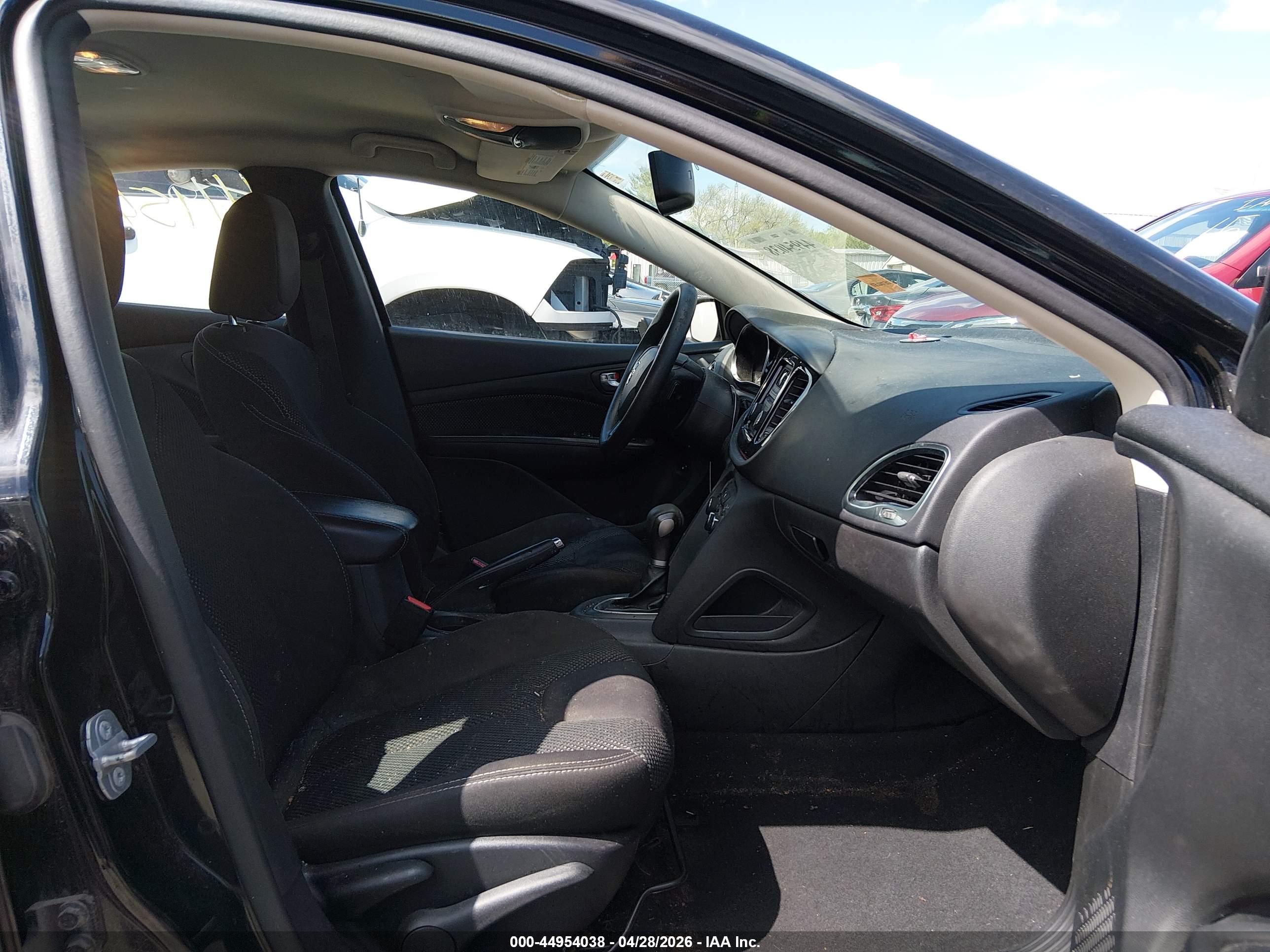 DODGE DART image 5