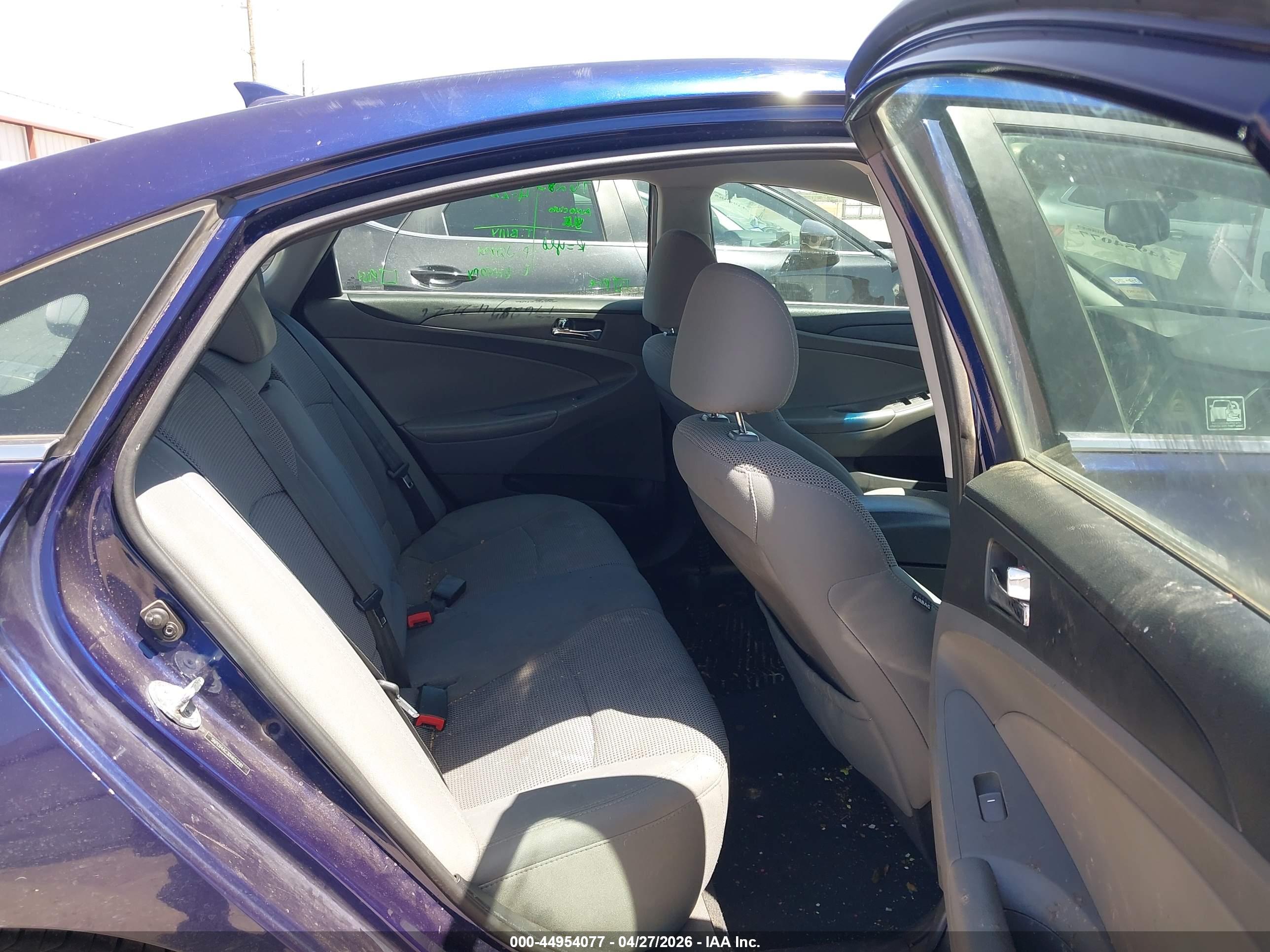 HYUNDAI SONATA image 8