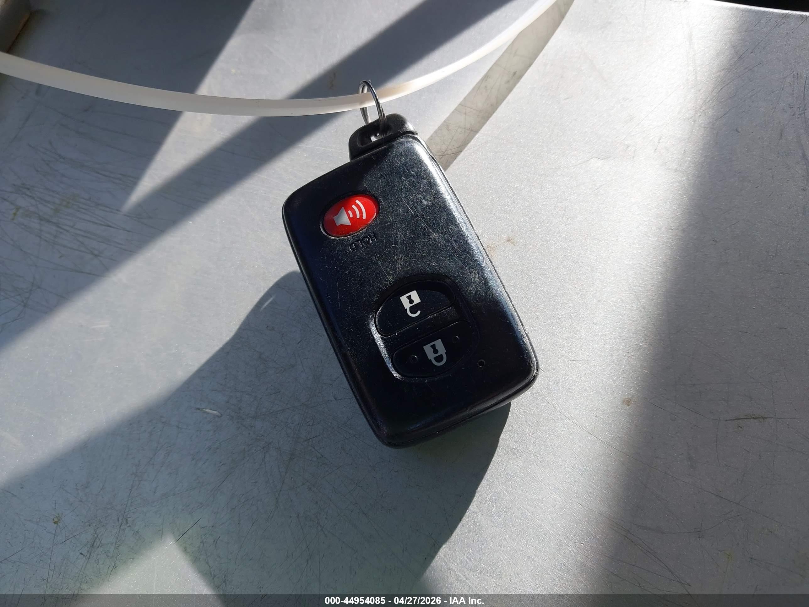 TOYOTA RAV4 image 11