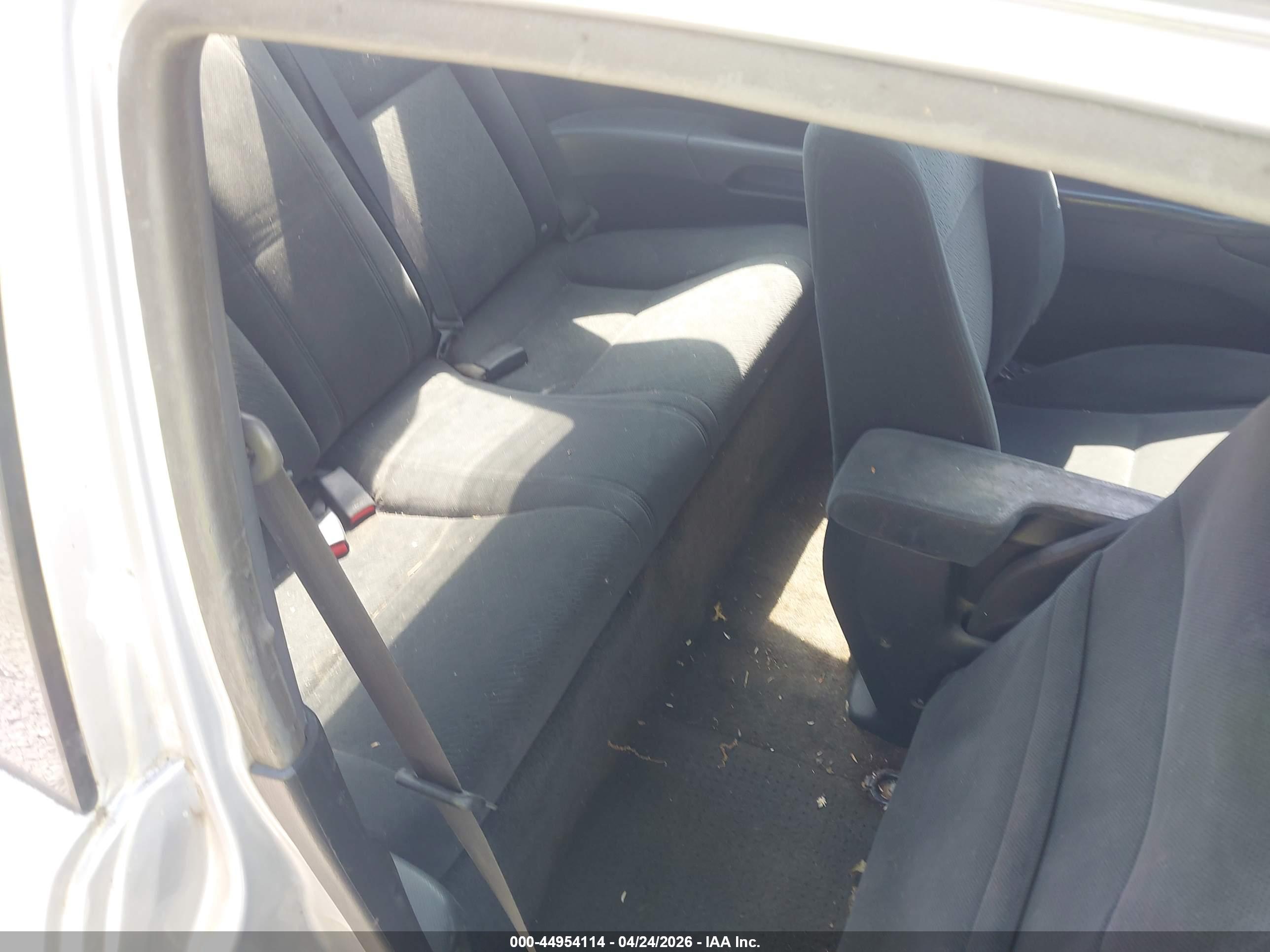 HONDA CIVIC image 8