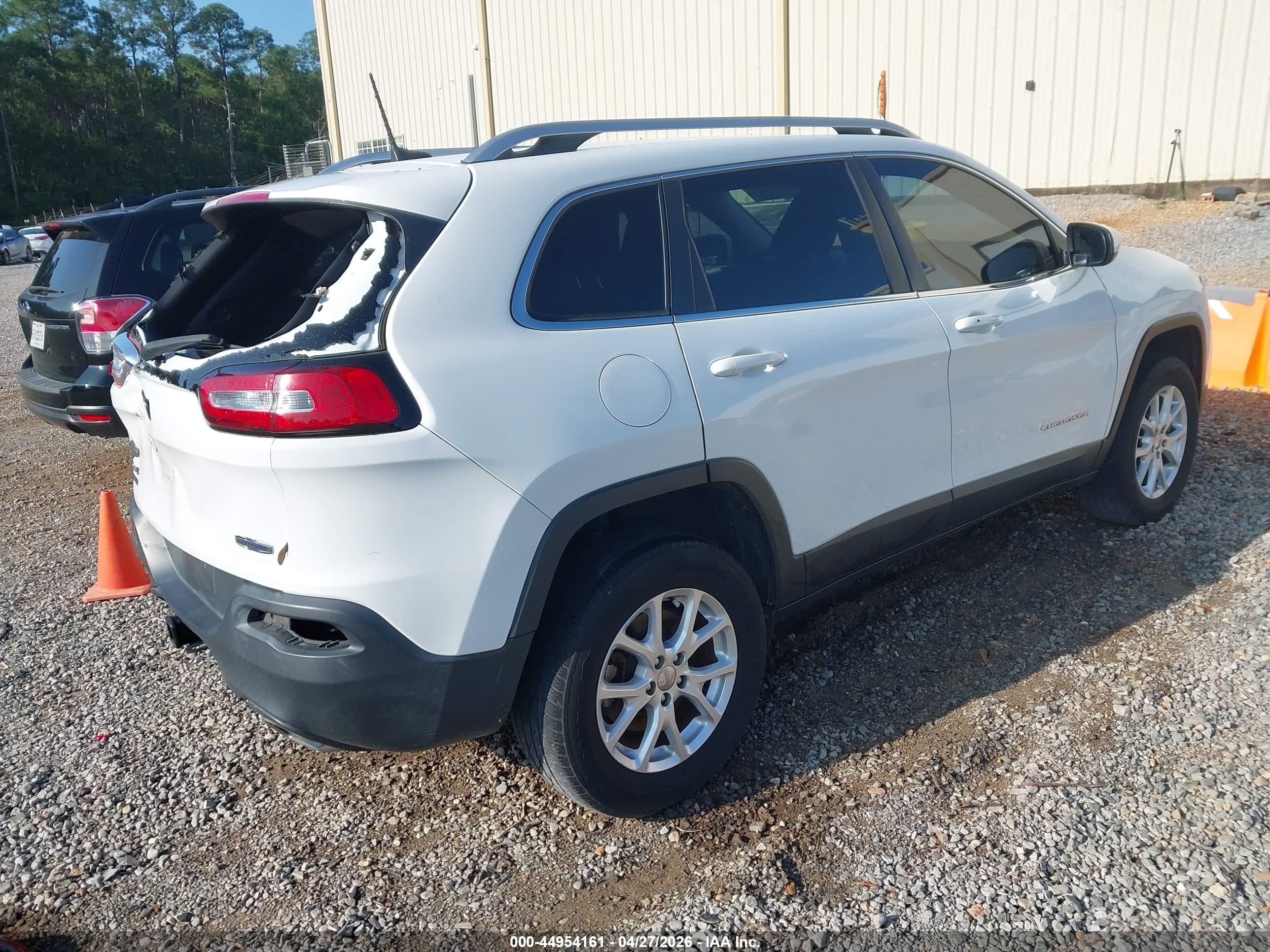 JEEP CHEROKEE image 4