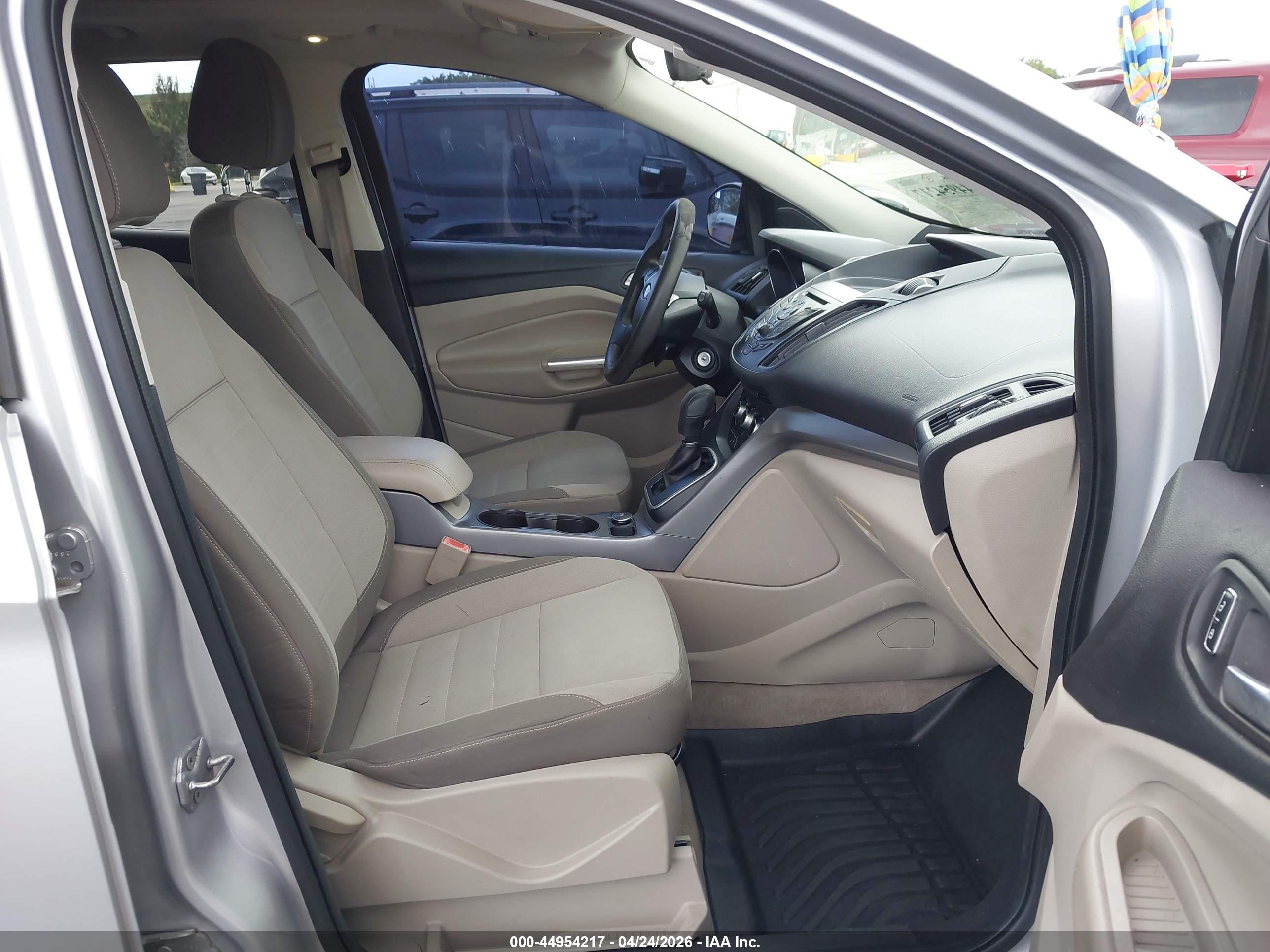 FORD ESCAPE image 5