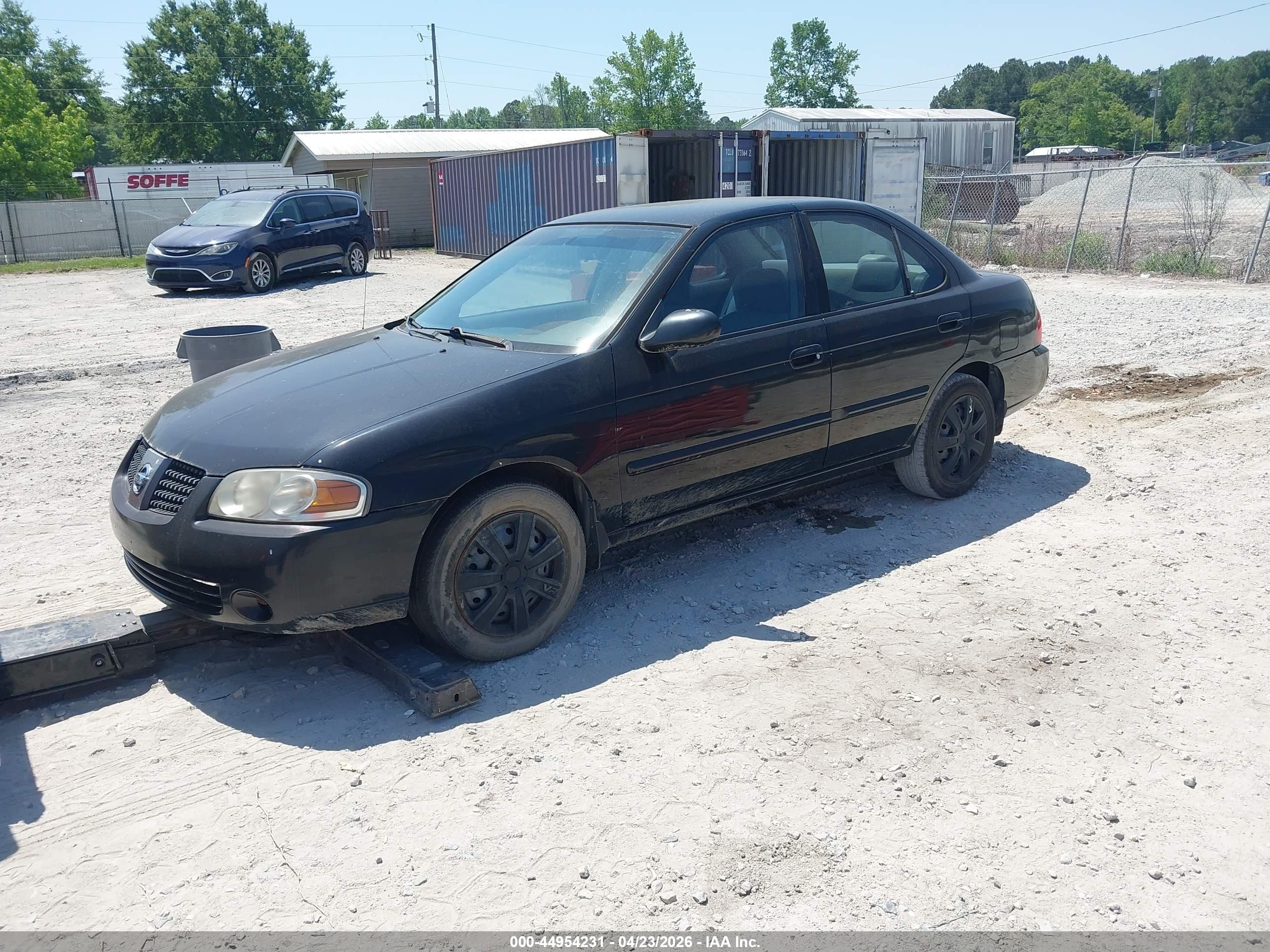 NISSAN SENTRA image 2