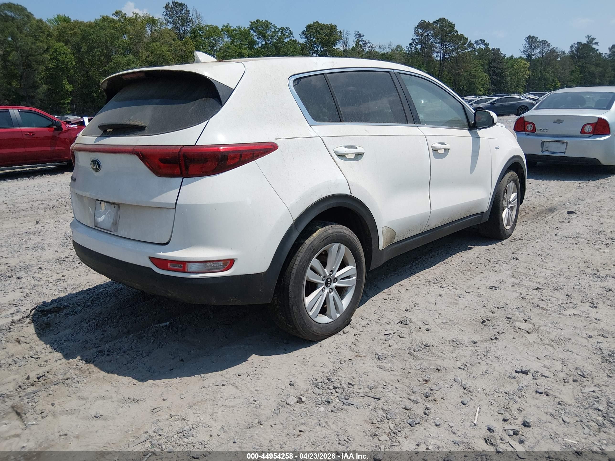 KIA SPORTAGE image 4