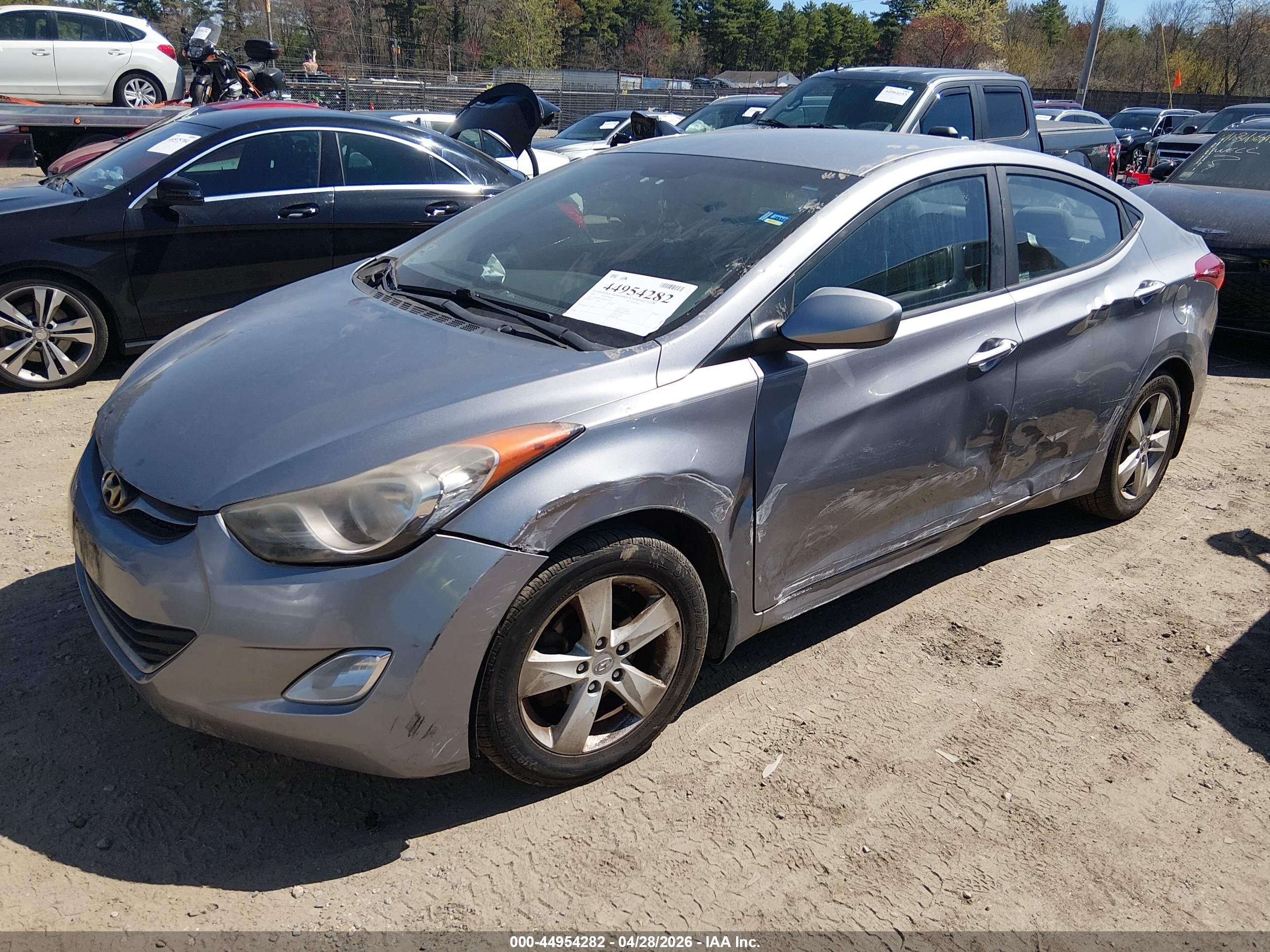 HYUNDAI ELANTRA image 2