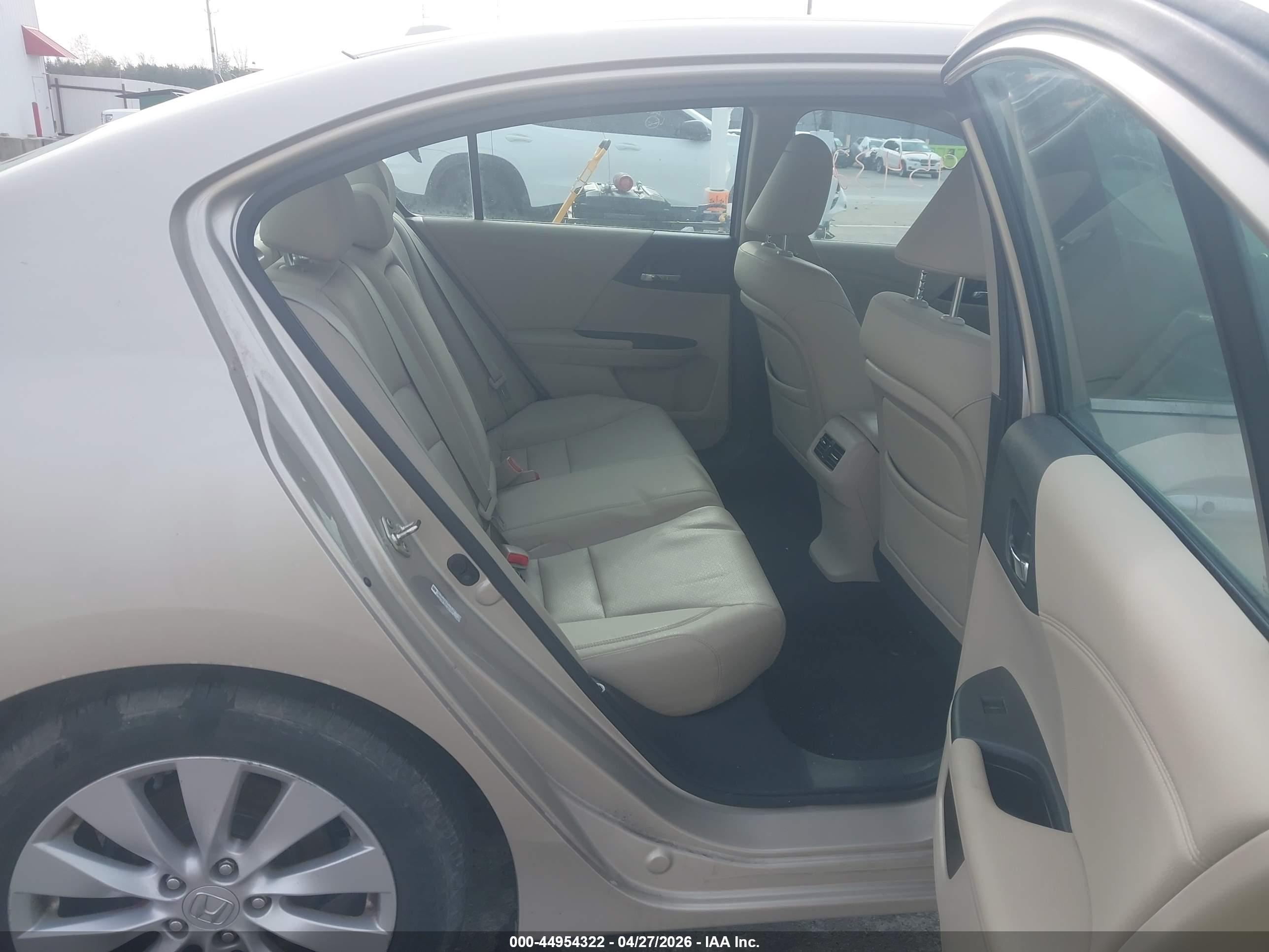 HONDA ACCORD image 8