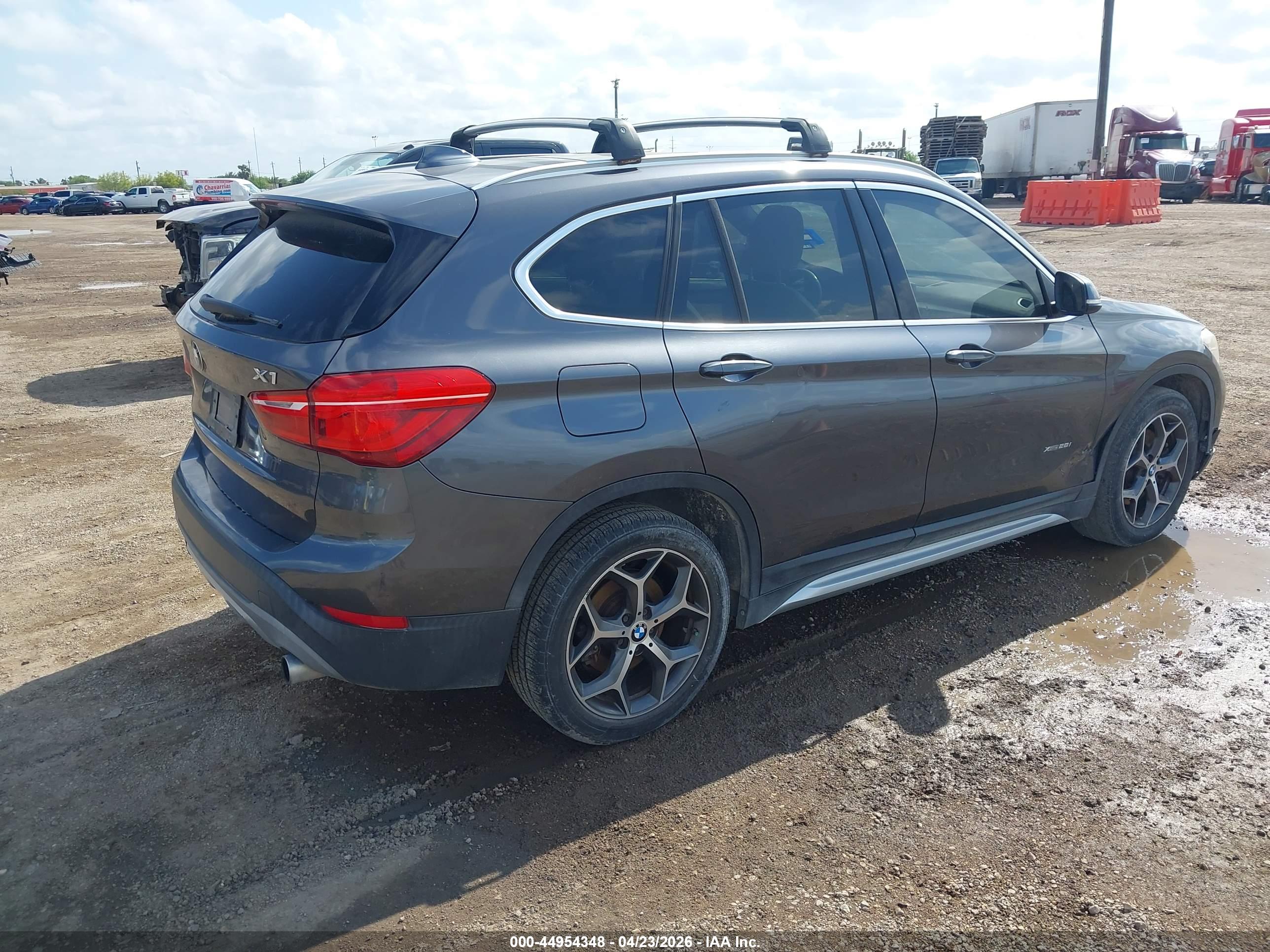 BMW X1 image 4