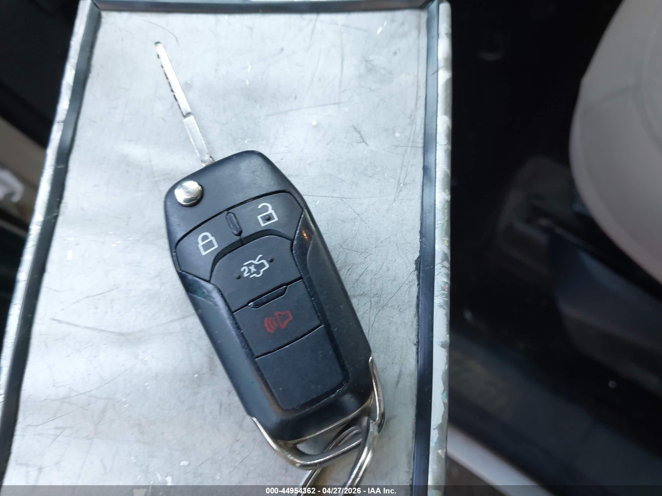 FORD EXPLORER image 11