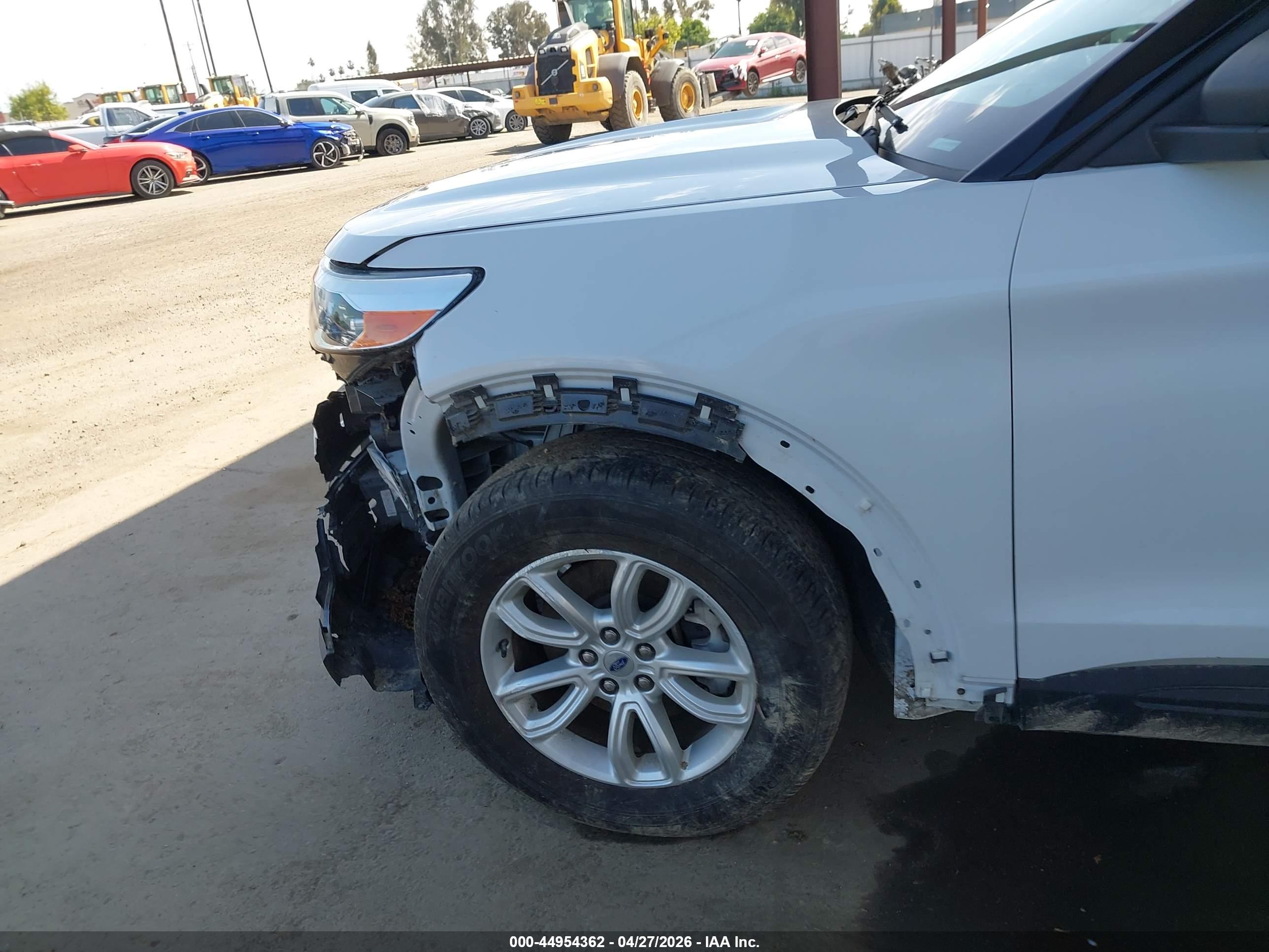 FORD EXPLORER image 6