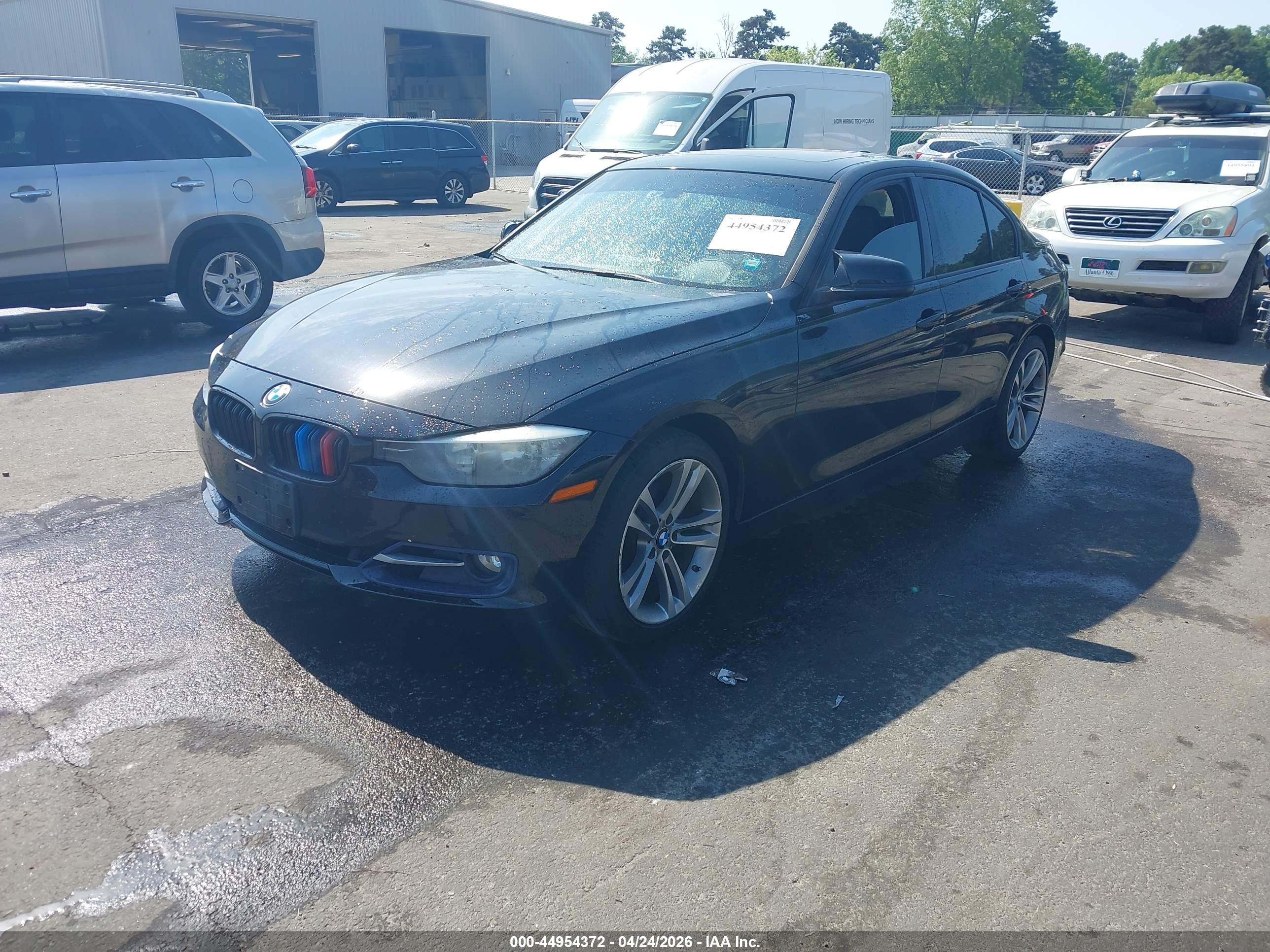 BMW 328I image 2